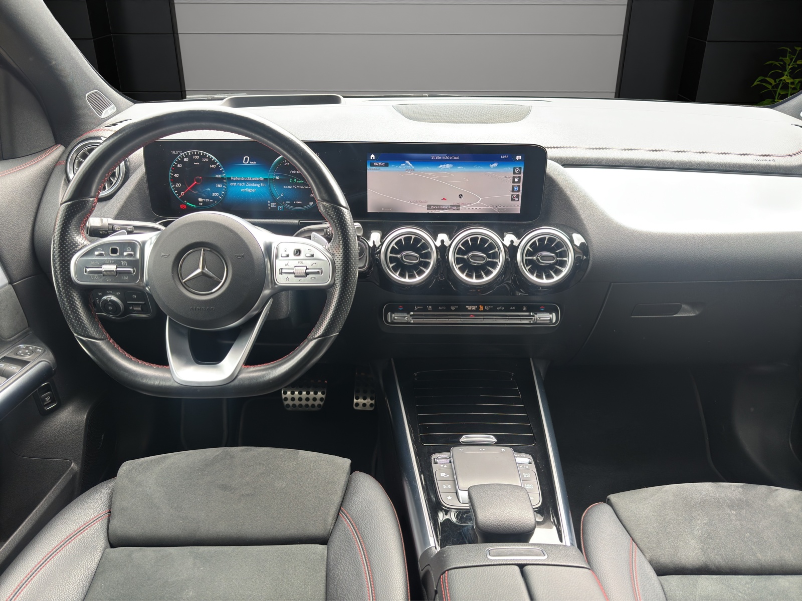 MERCEDES-BENZ EQA 250 AMG Line AMG Line-image-7