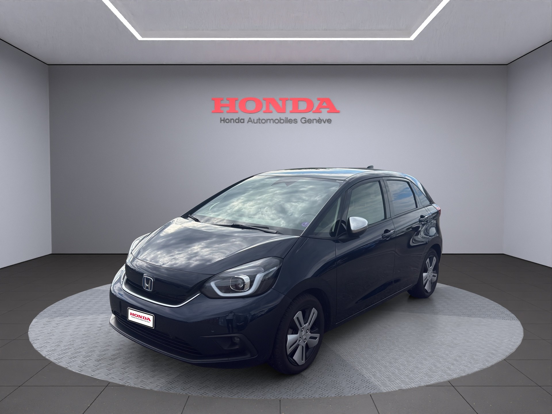 HONDA Jazz 1.5 i-MMD Executive-showroom-element-3