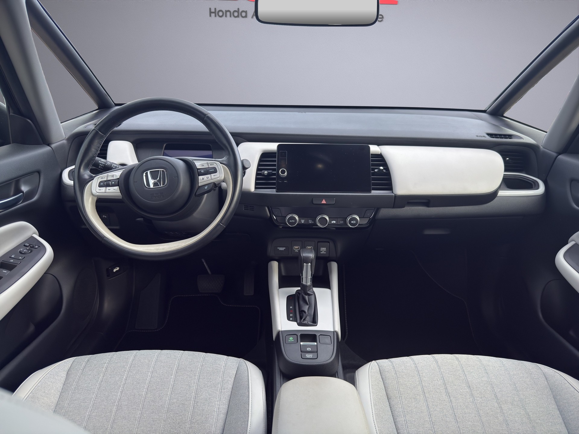 HONDA Jazz 1.5 i-MMD Executive-image-8