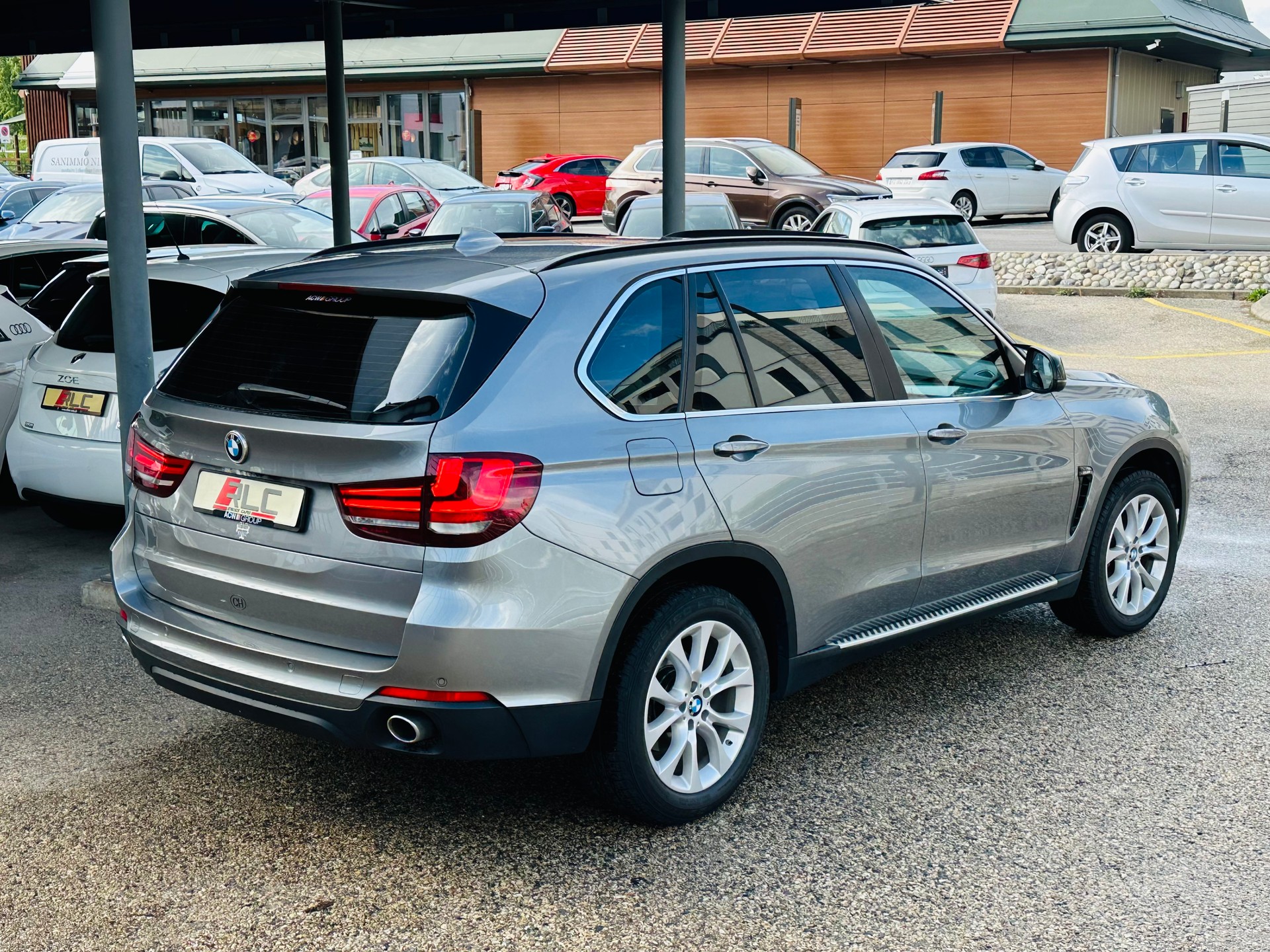 BMW X5 xDrive 30d Steptronic-image-12