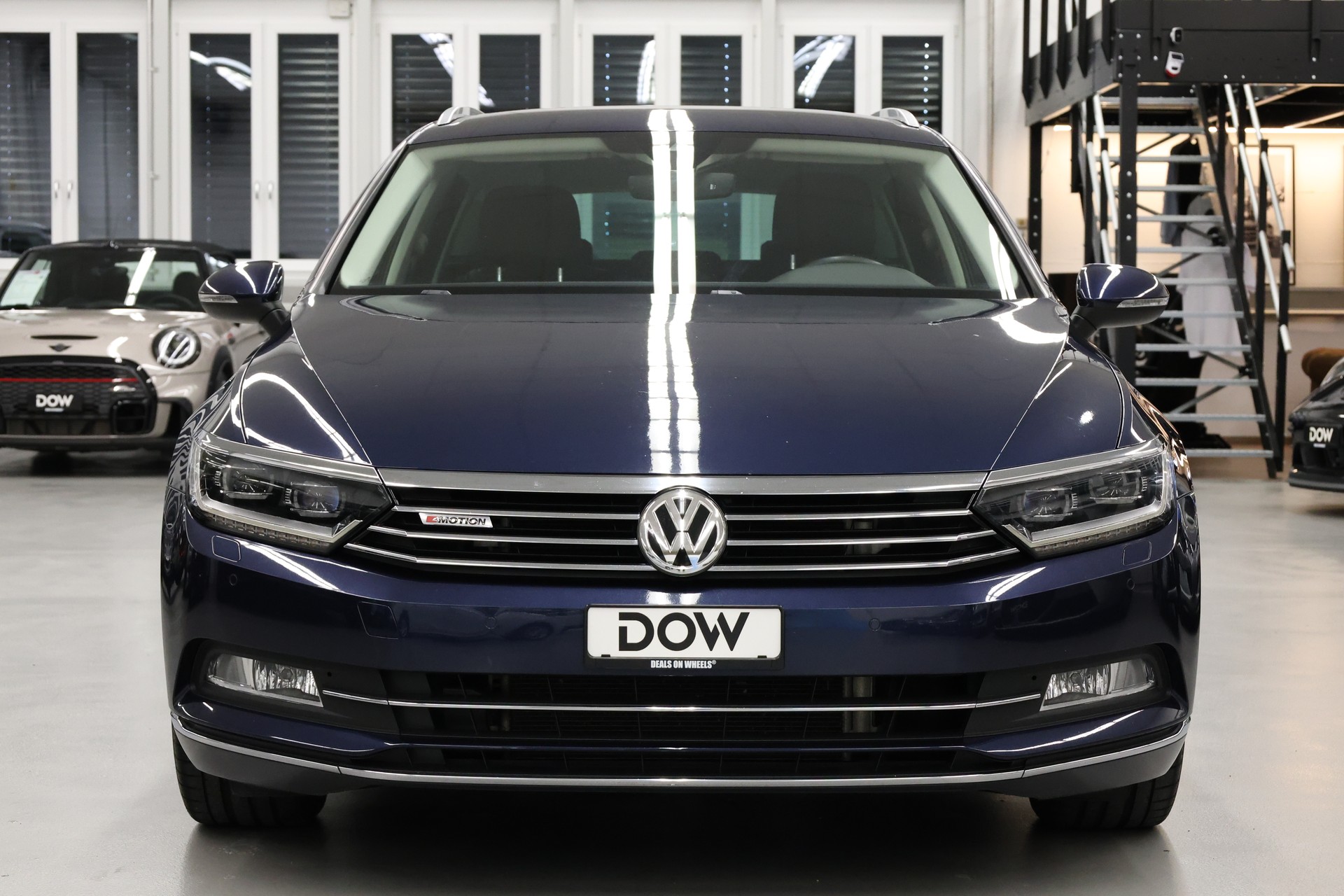 VW Passat Variant 2.0 TSI Highline DSG 4m-image-5