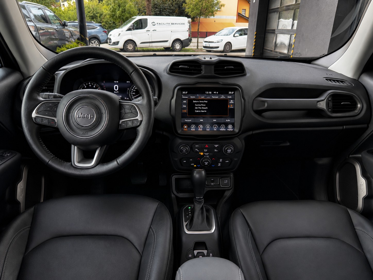 JEEP Renegade 1.5 MHEV Swiss Limited Plus-image-8