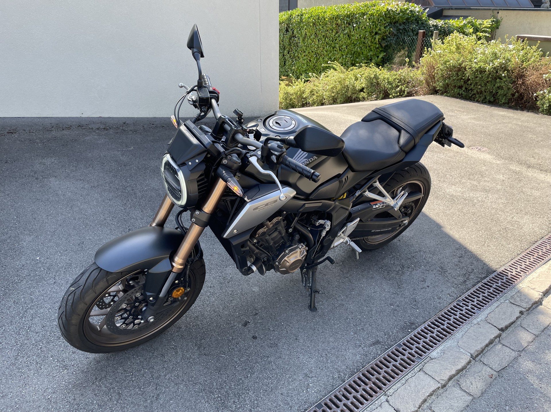 HONDA CB 650 R-image-2