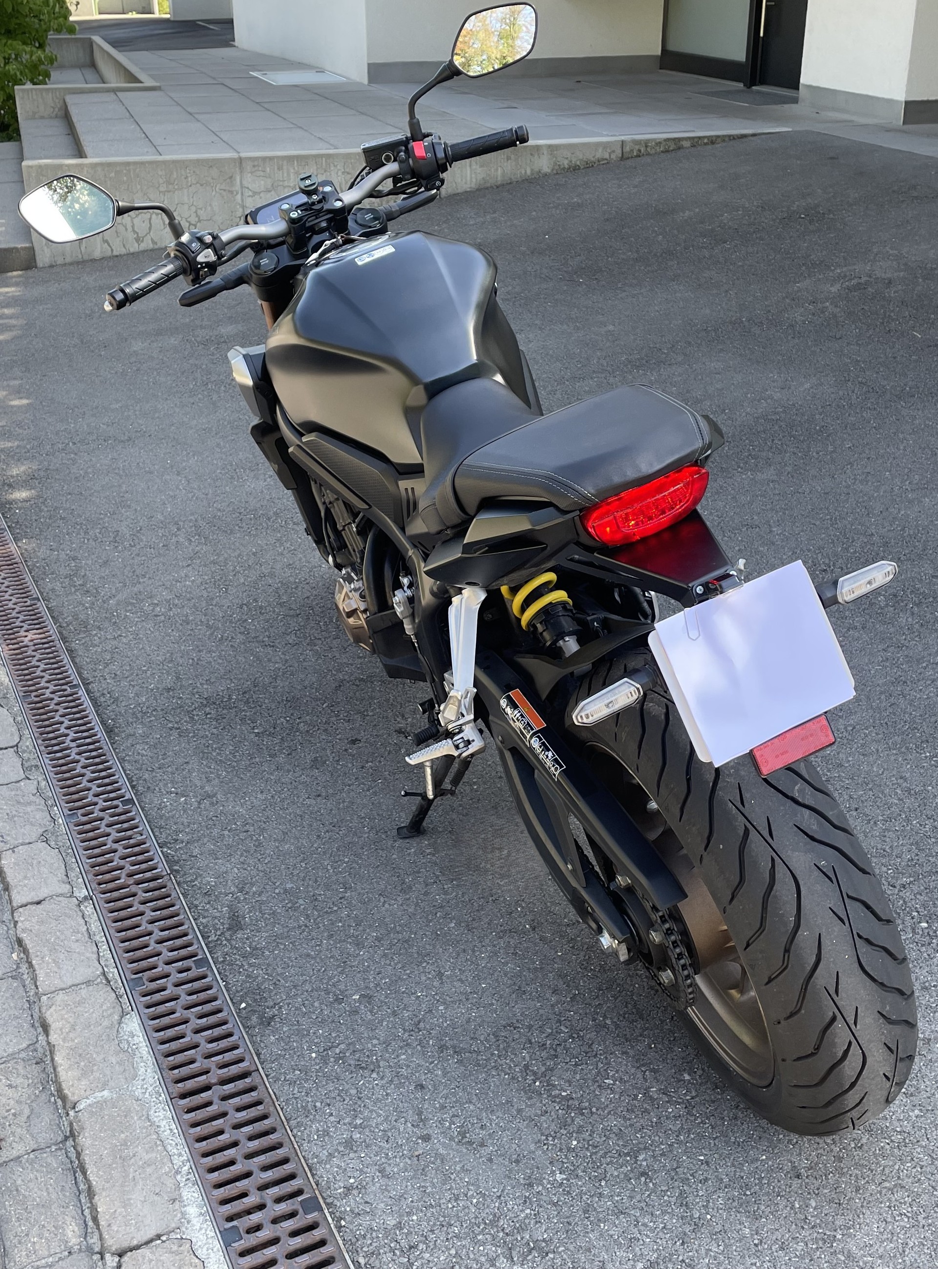HONDA CB 650 R-image-4