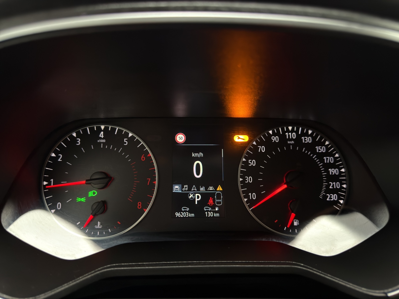 RENAULT Clio 1.0 Zen CVT-image-17