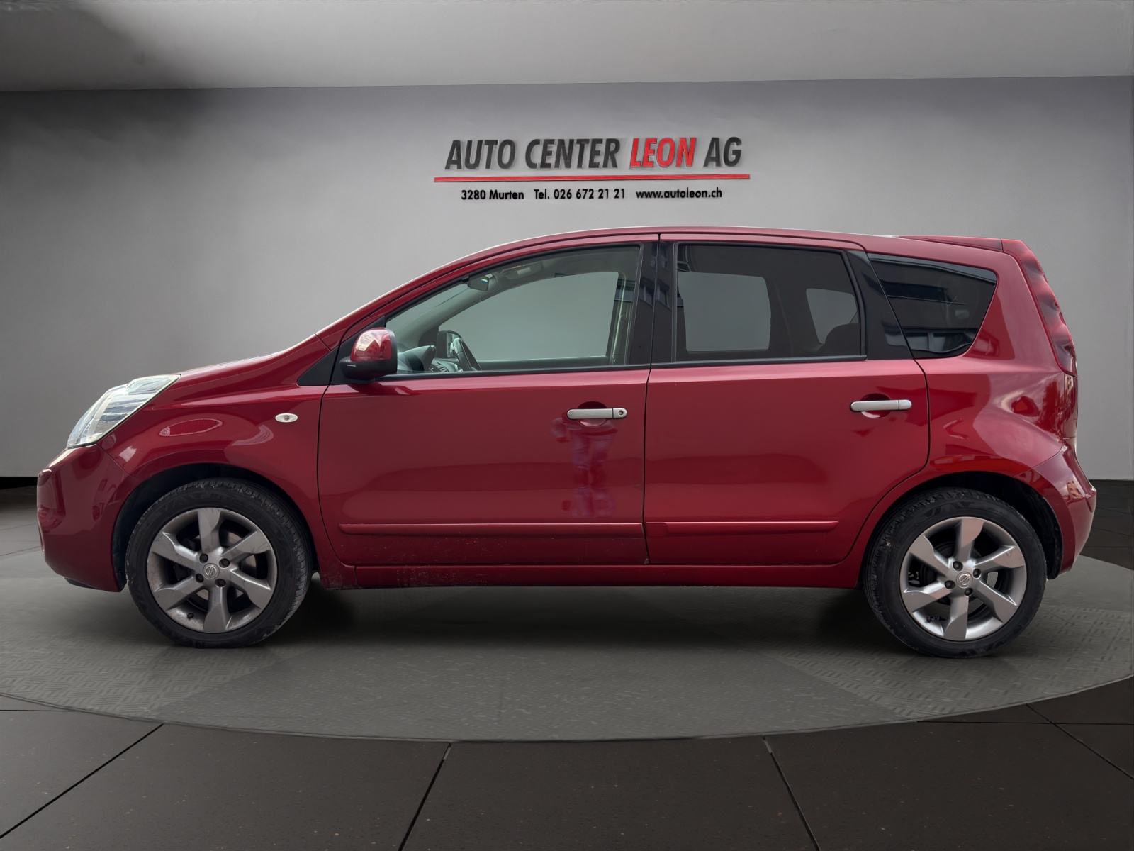 NISSAN Note 1.6 tekna-showroom-element-2