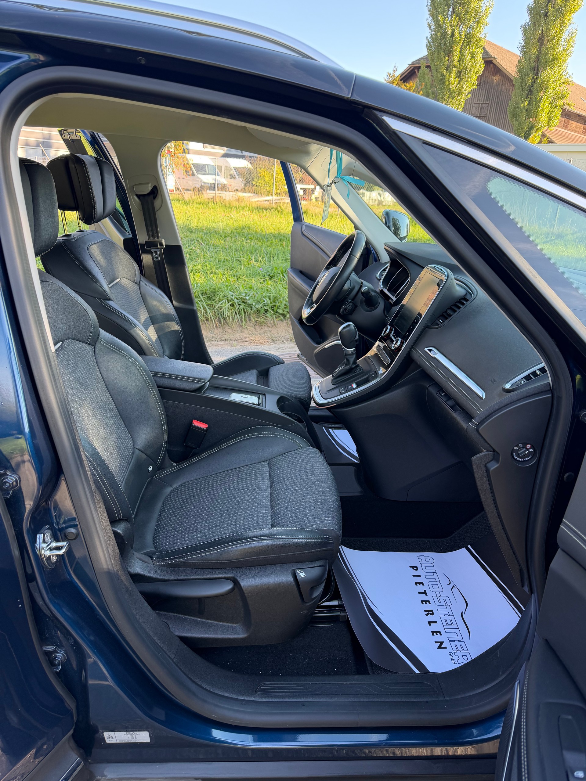 RENAULT GRAND SCENIC 1.3 16V TURBO 7 PLÄTZER VAN. NUR 43`000 KM. AUTOMAT. CH WAGEN "HAGELSCHADEN"-image-41