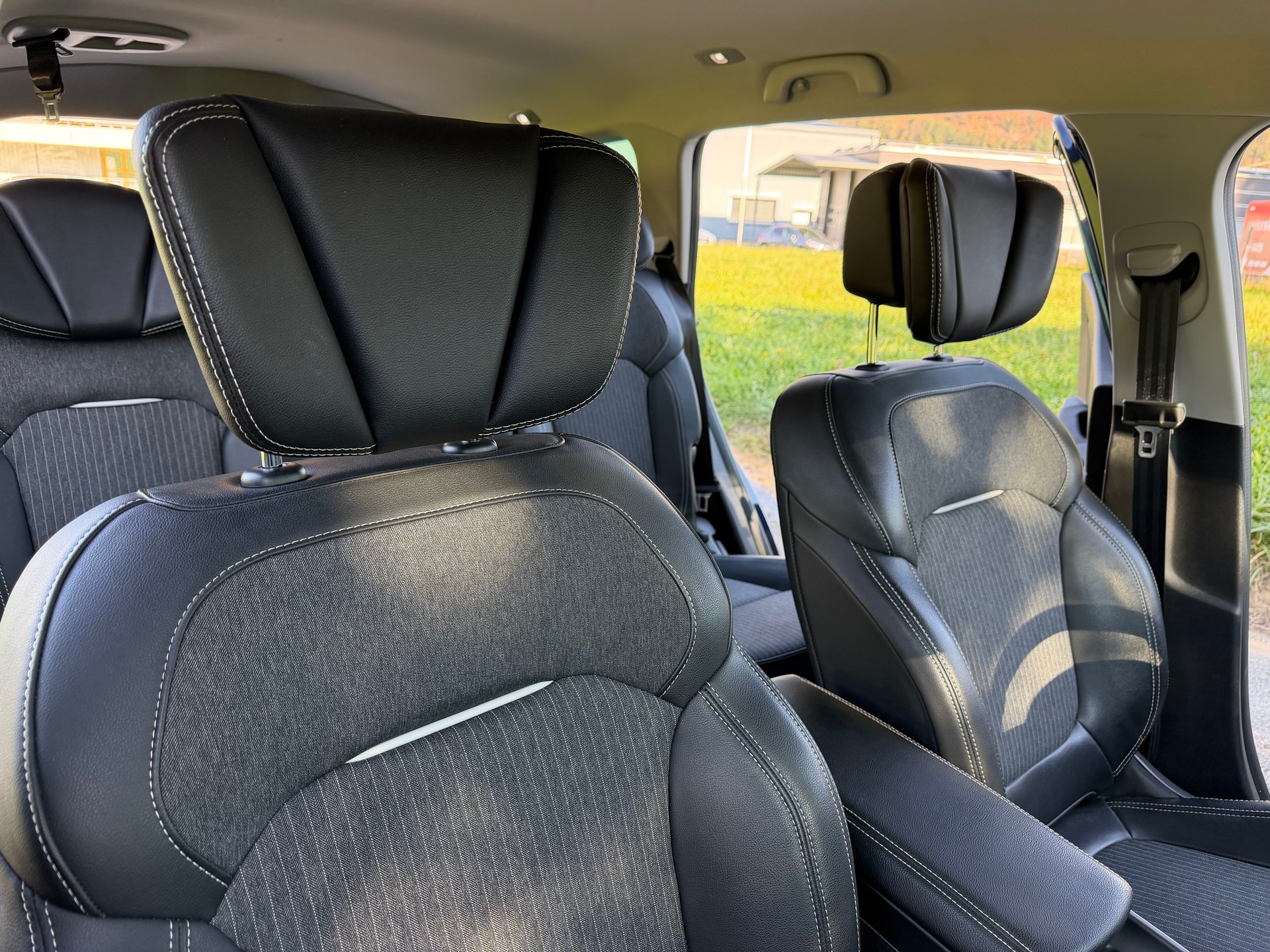 RENAULT GRAND SCENIC 1.3 16V TURBO 7 PLÄTZER VAN. NUR 43`000 KM. AUTOMAT. CH WAGEN "HAGELSCHADEN"-image-43