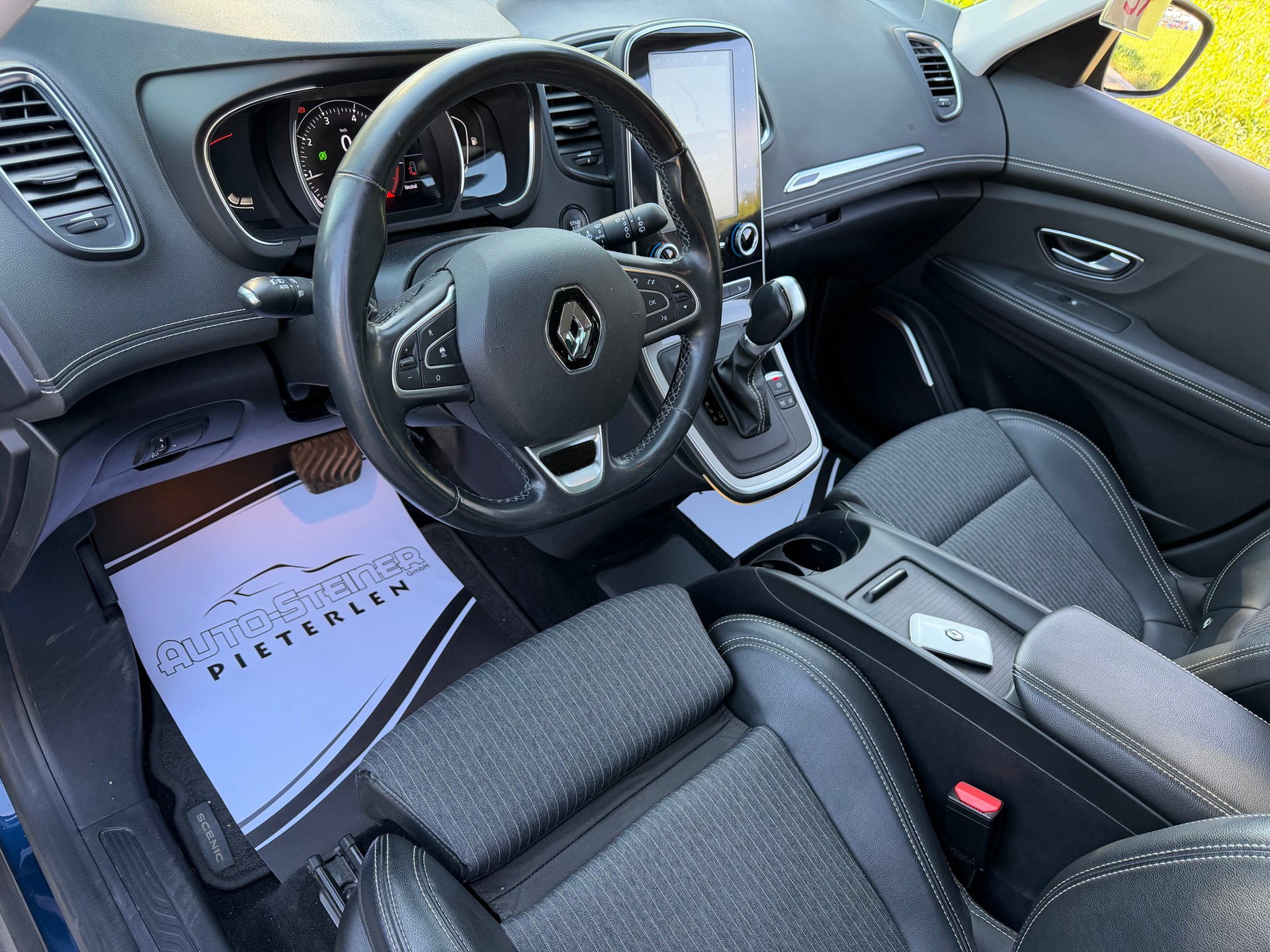 RENAULT GRAND SCENIC 1.3 16V TURBO 7 PLÄTZER VAN. NUR 43`000 KM. AUTOMAT. CH WAGEN "HAGELSCHADEN"-showroom-element-3