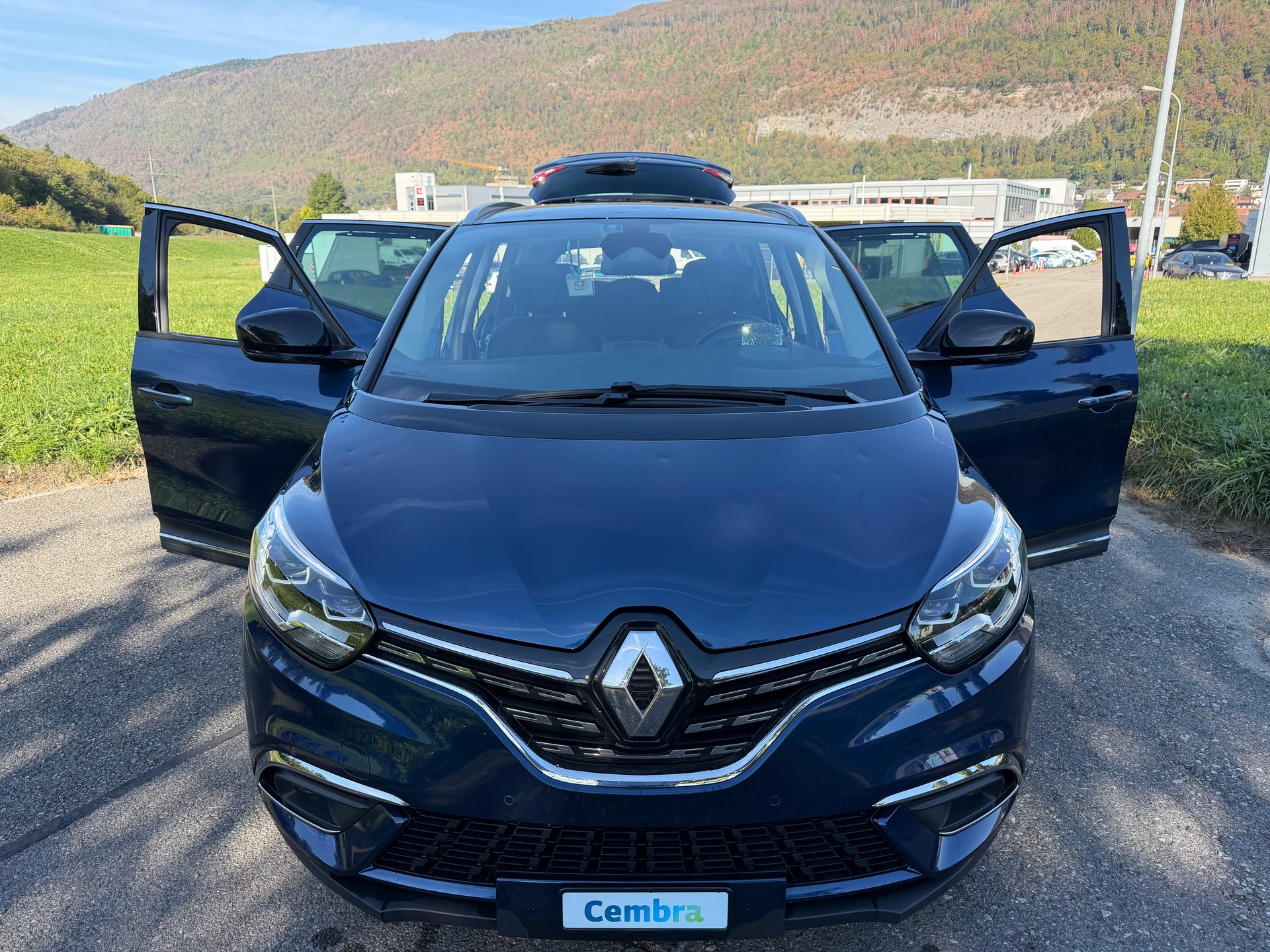RENAULT GRAND SCENIC 1.3 16V TURBO 7 PLÄTZER VAN. NUR 43`000 KM. AUTOMAT. CH WAGEN "HAGELSCHADEN"-image-34