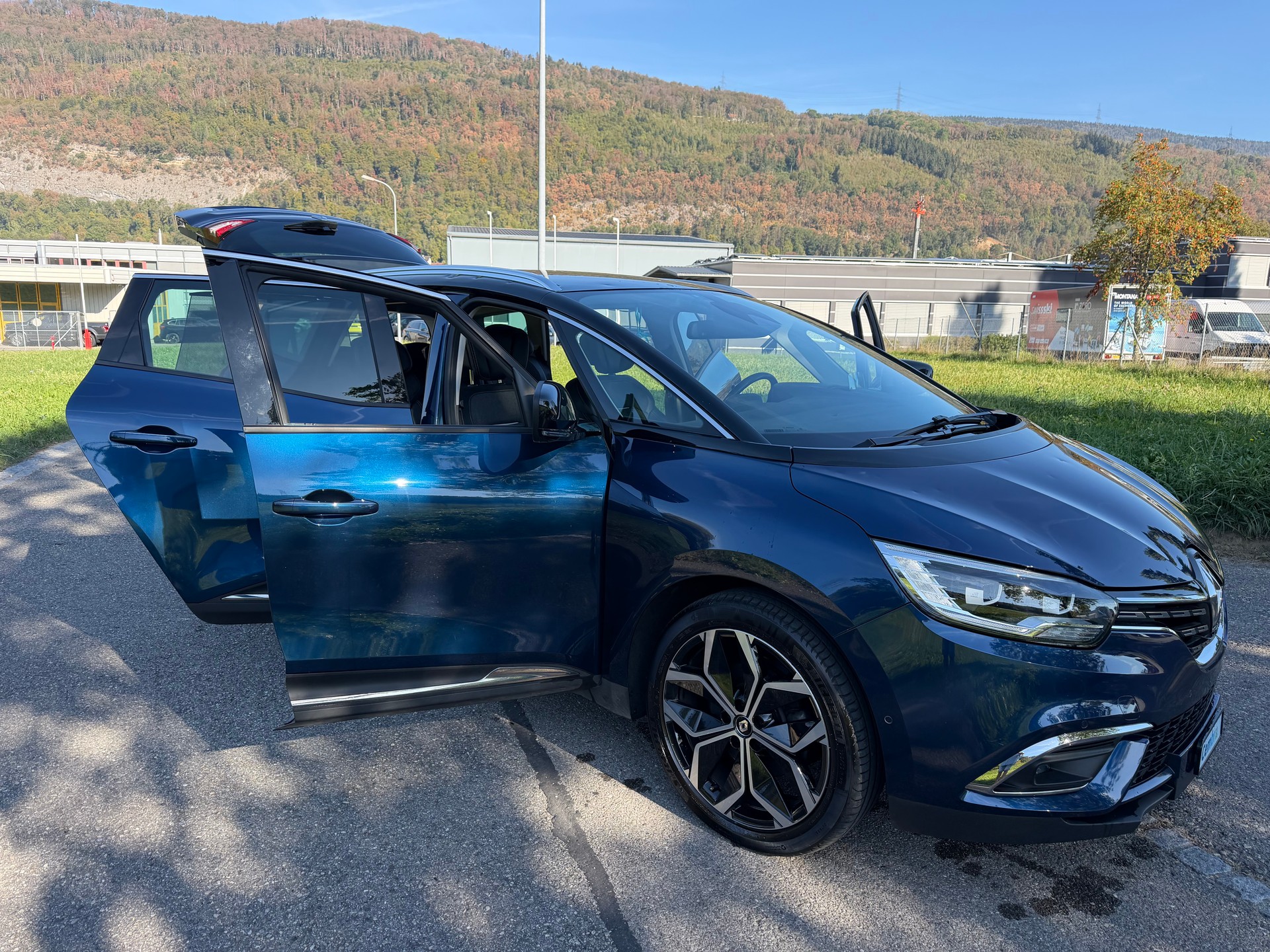 RENAULT GRAND SCENIC 1.3 16V TURBO 7 PLÄTZER VAN. NUR 43`000 KM. AUTOMAT. CH WAGEN "HAGELSCHADEN"-image-33