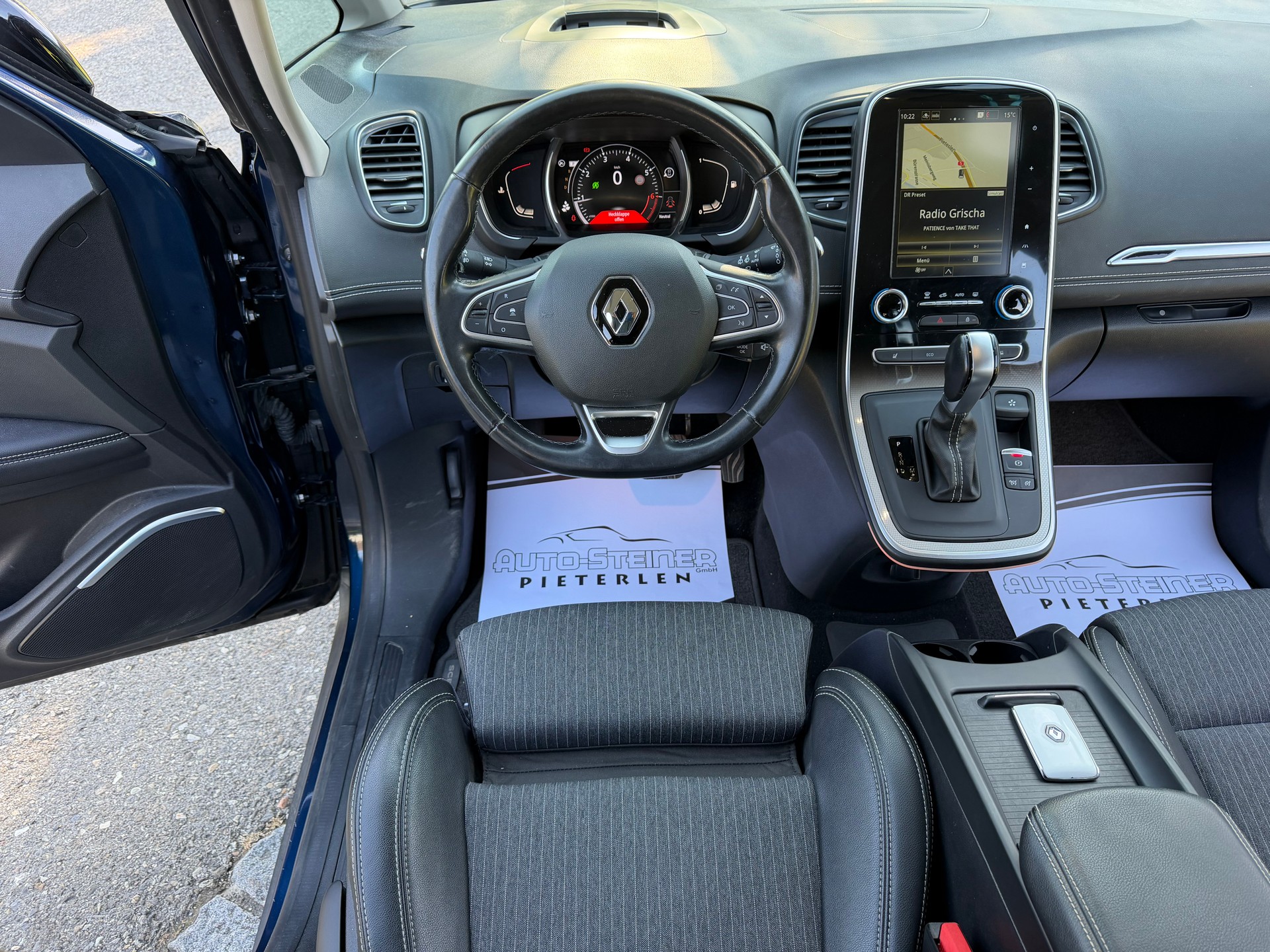 RENAULT GRAND SCENIC 1.3 16V TURBO 7 PLÄTZER VAN. NUR 43`000 KM. AUTOMAT. CH WAGEN "HAGELSCHADEN"-image-35