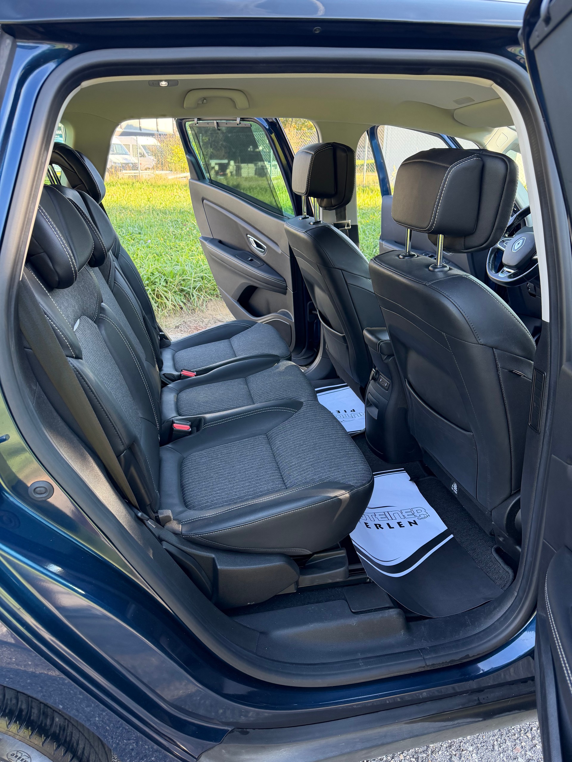 RENAULT GRAND SCENIC 1.3 16V TURBO 7 PLÄTZER VAN. NUR 43`000 KM. AUTOMAT. CH WAGEN "HAGELSCHADEN"-image-21
