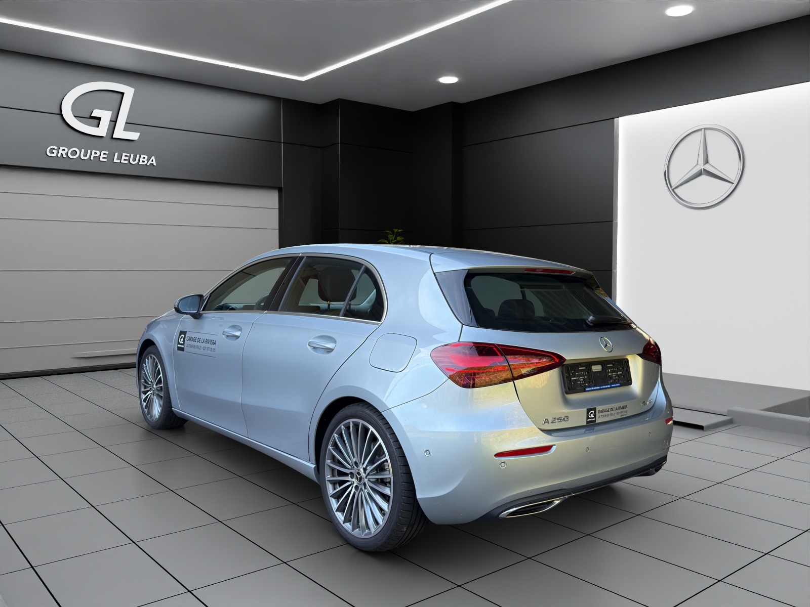 MERCEDES-BENZ A 250 4Matic 8G-DCT-showroom-element-3