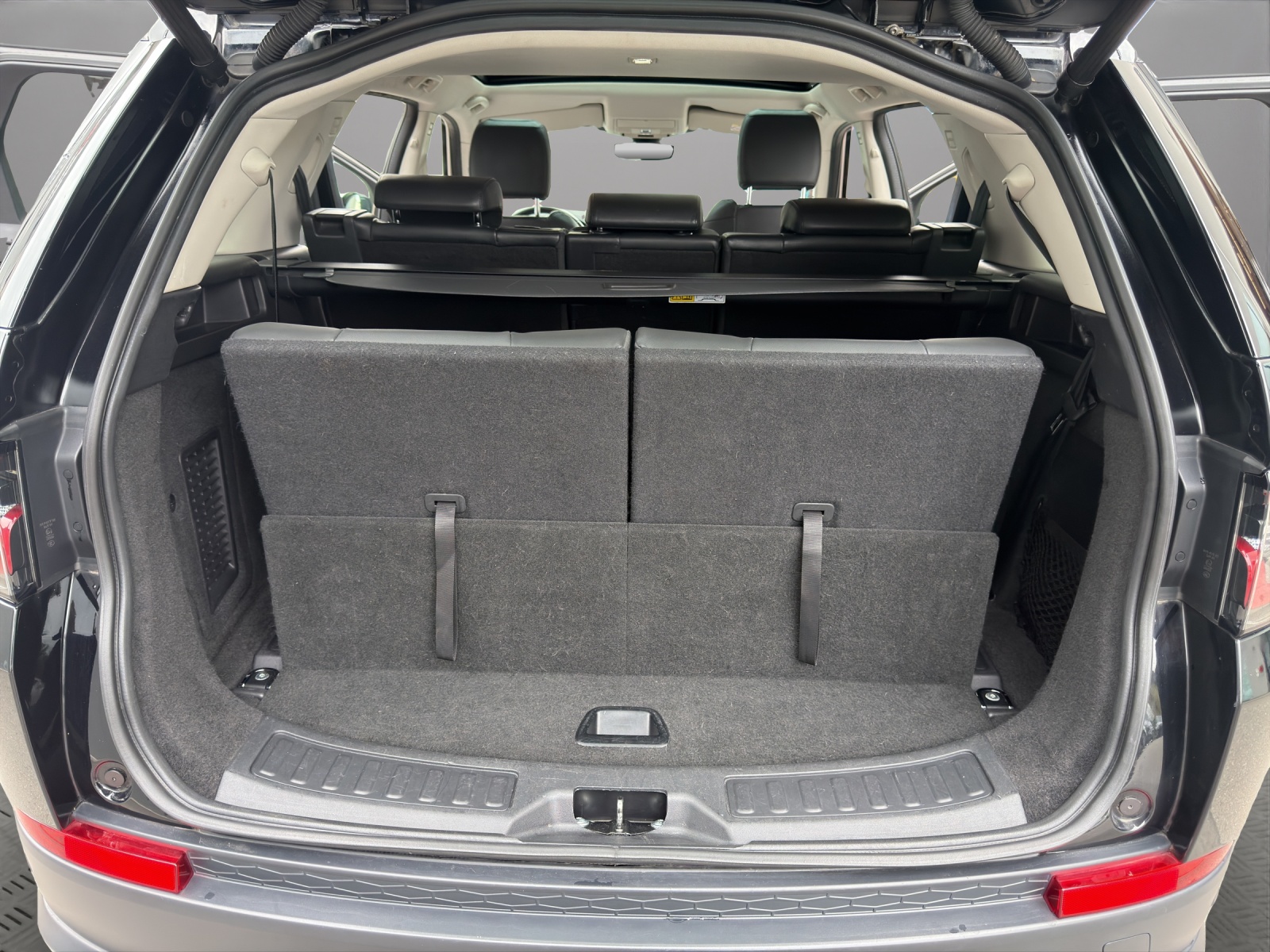 LAND ROVER Discovery Sport P200 2.0 Si4 MHEV HSE AT9-image-18