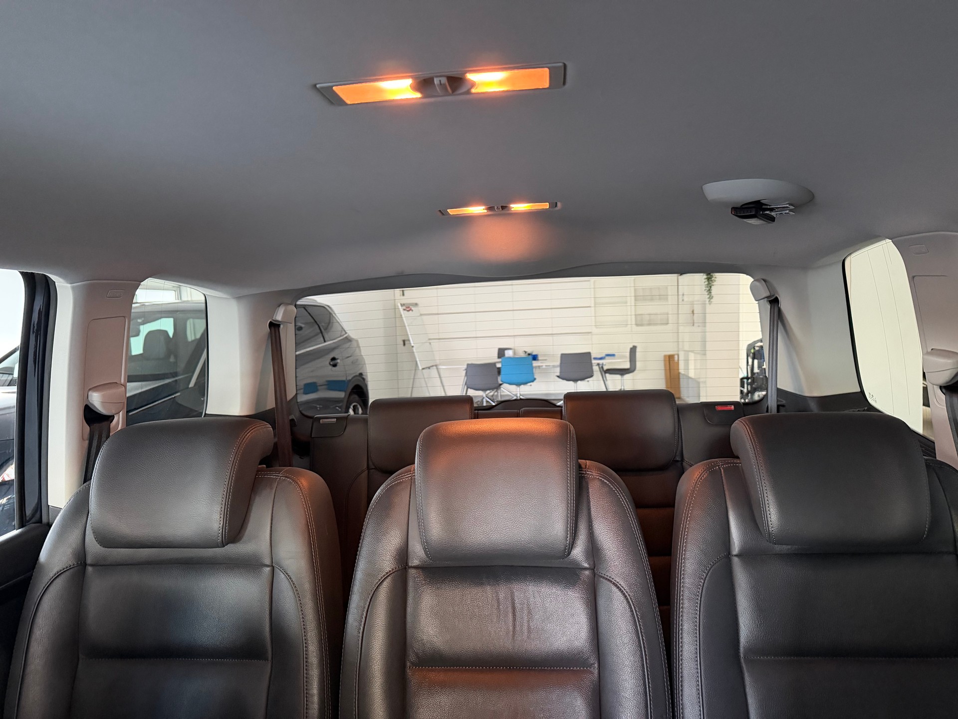 VW Touran 2.0 TDI BlueMotion Technology Highline DSG-image-17