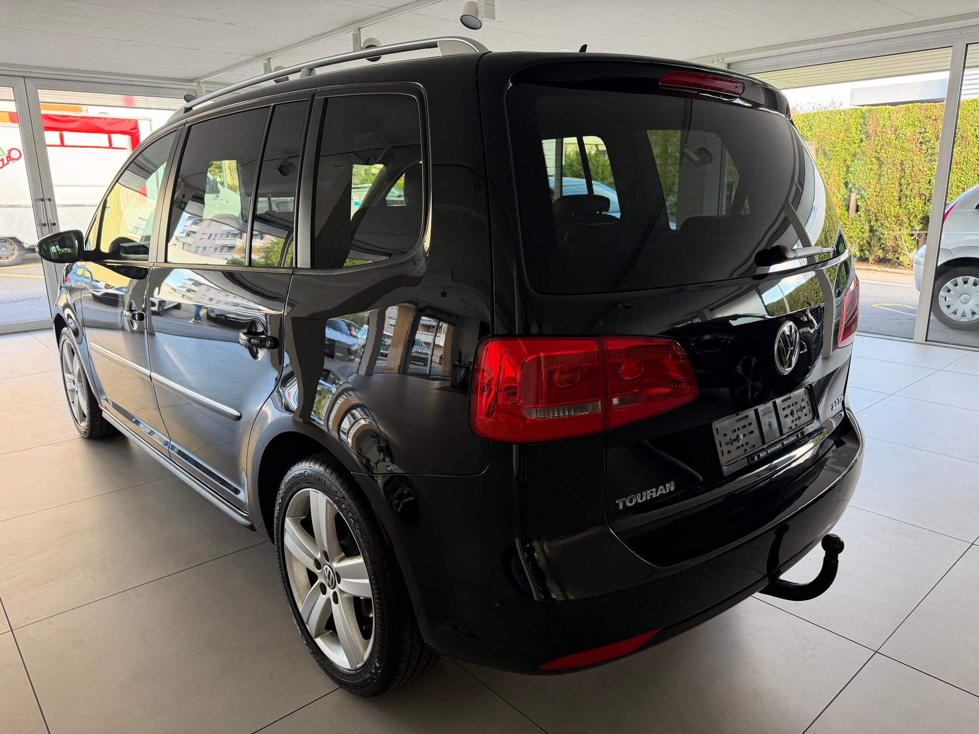 VW Touran 2.0 TDI BlueMotion Technology Highline DSG-image-6