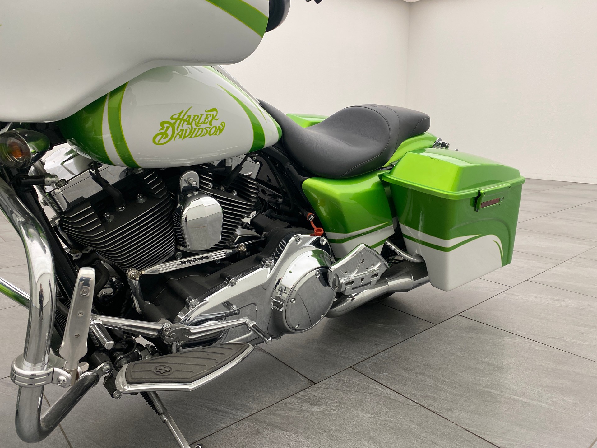 HARLEY-DAVIDSON FLHX Street Glide ABS-image-10