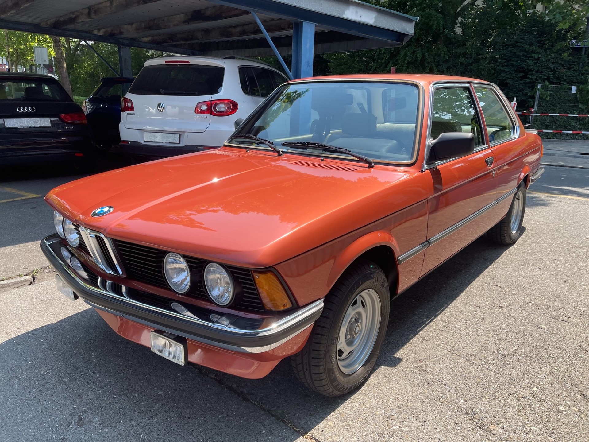 BMW 320