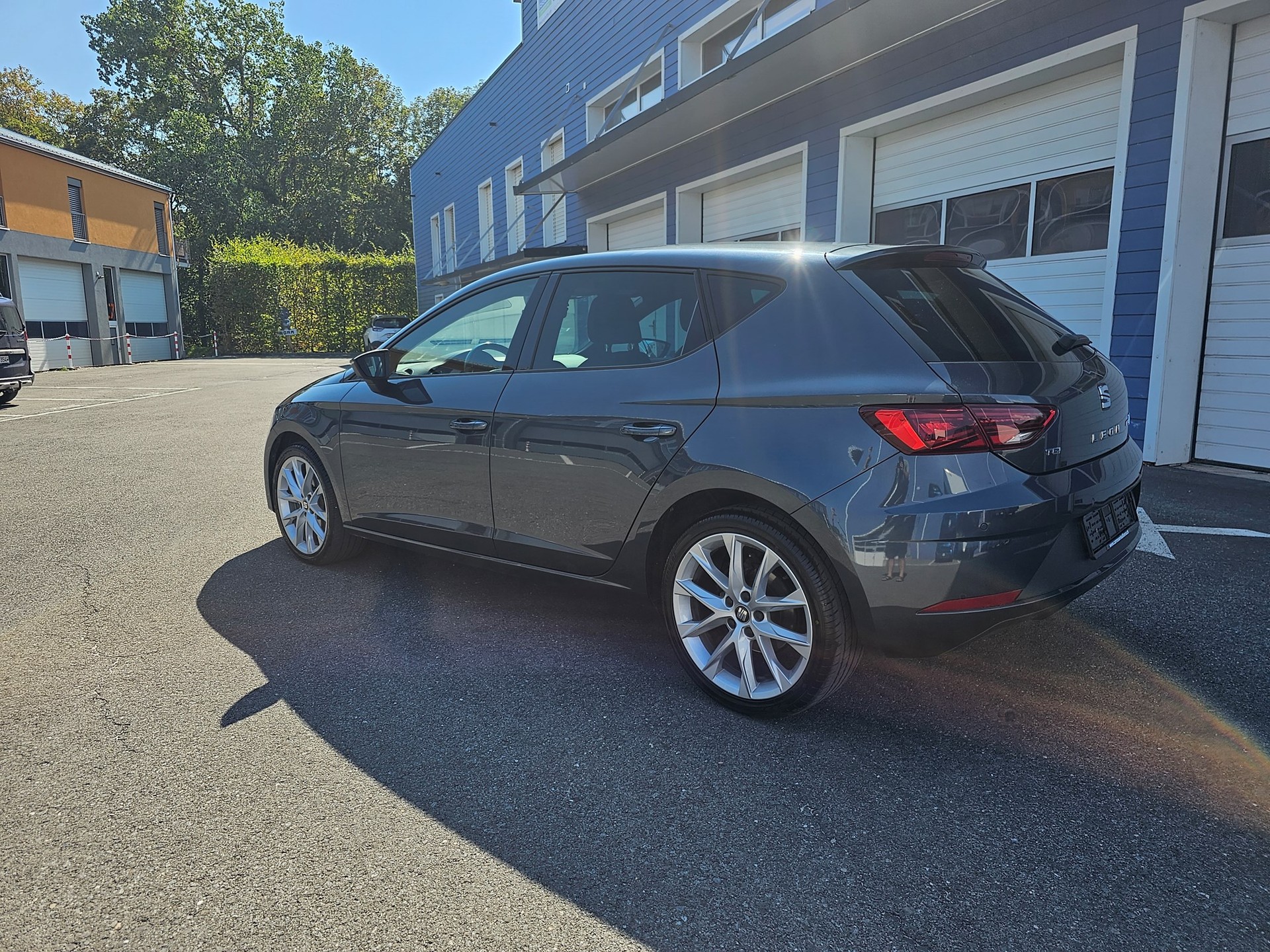SEAT Leon 1.5 TGI FR DSG-image-3