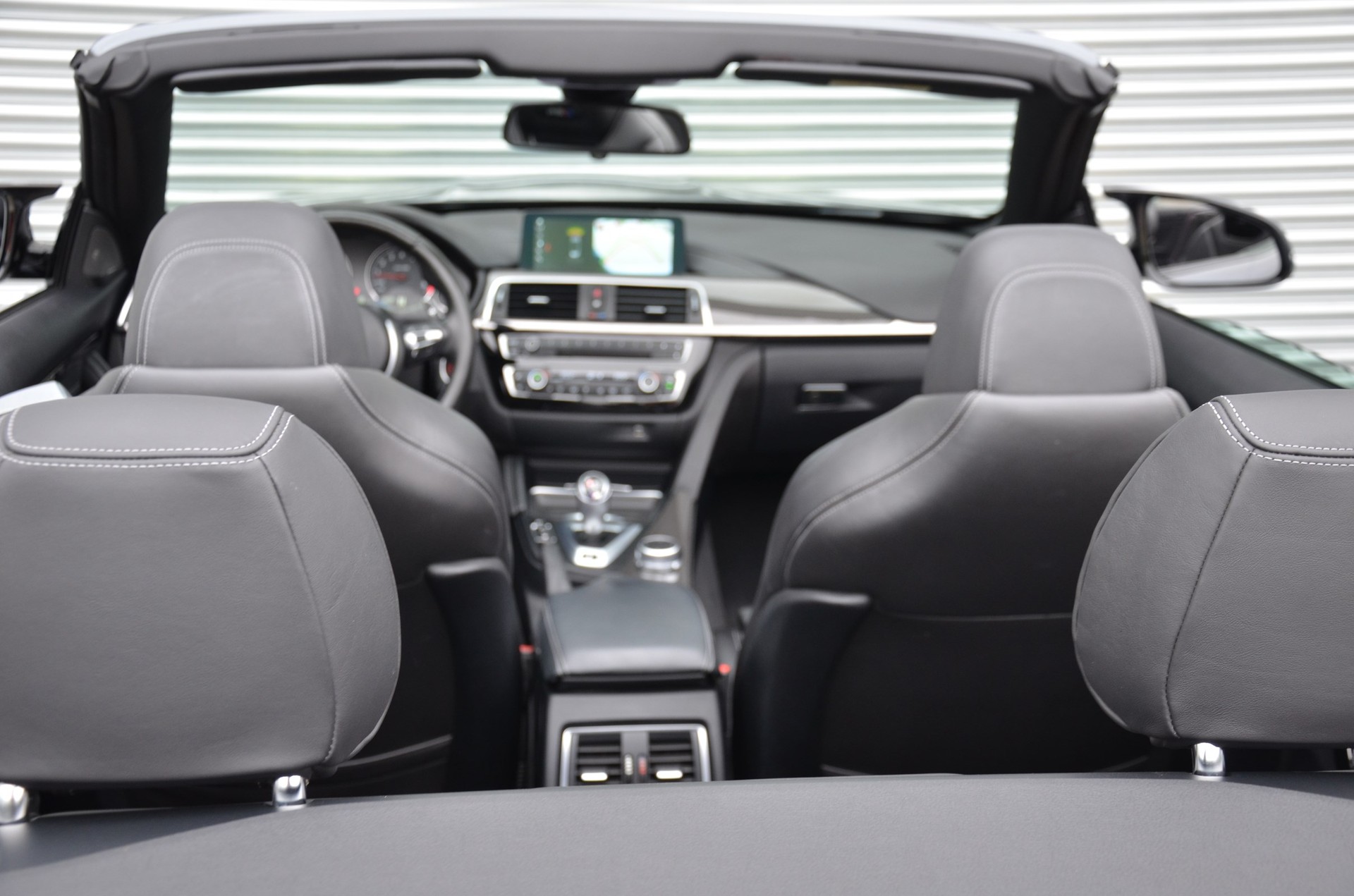 BMW M4 Cabriolet Drivelogic M Competition-image-13