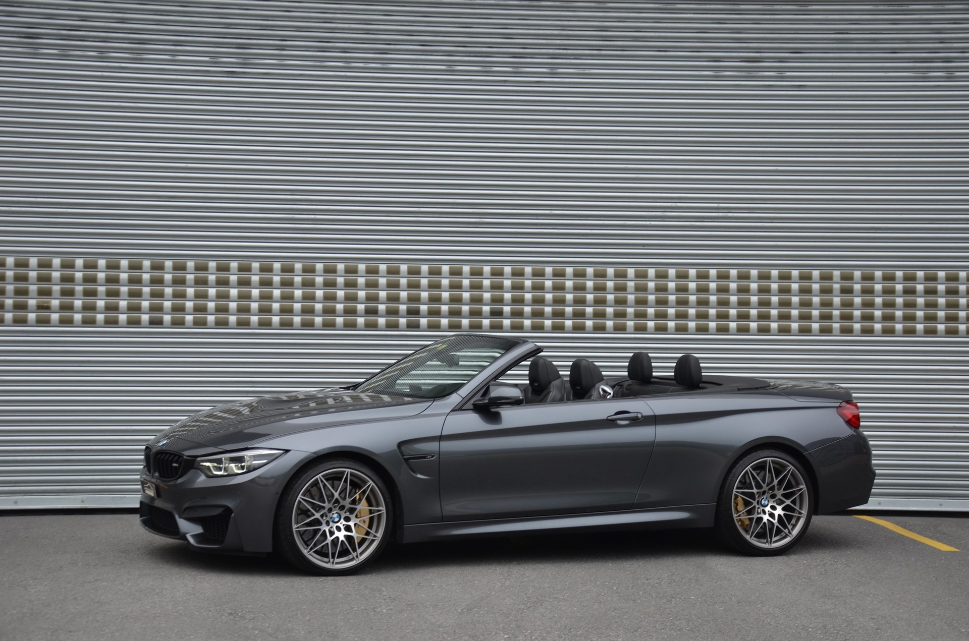 BMW M4 Cabriolet Drivelogic M Competition-showroom-element-1