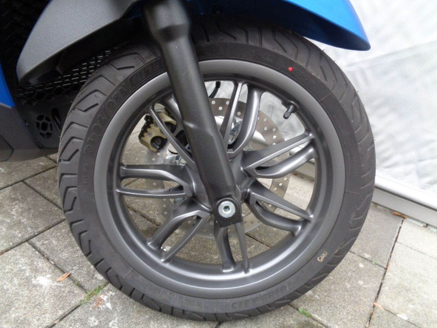 PIAGGIO BEVERLY 400 HPE-image-9