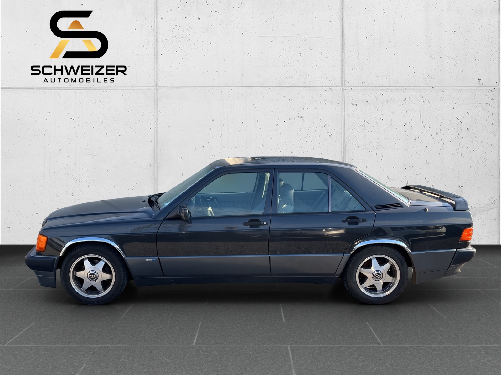 MERCEDES-BENZ 190 E 2.3-showroom-element-3
