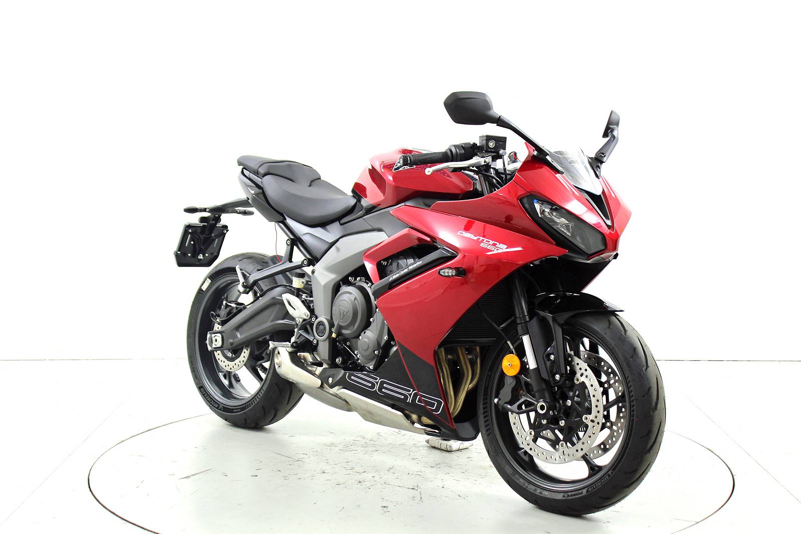 TRIUMPH Daytona 660 ABS-image-1