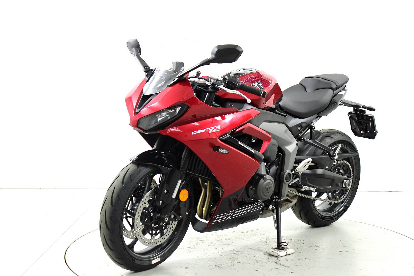 TRIUMPH Daytona 660 ABS-image-2