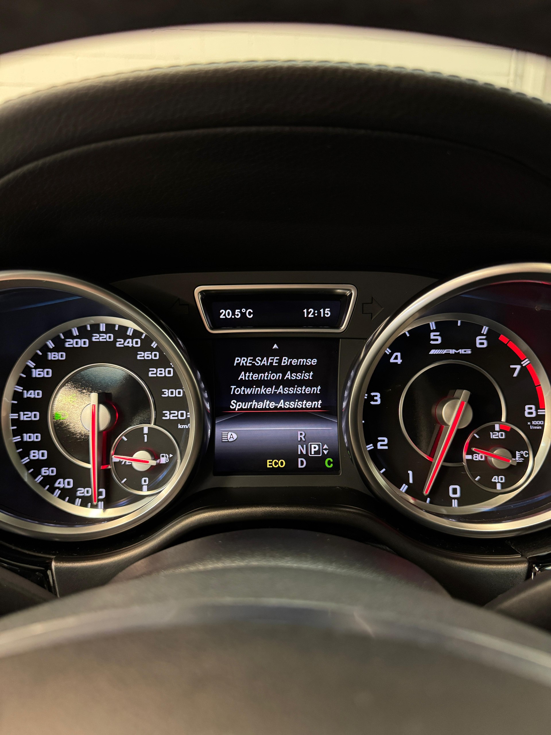 MERCEDES-BENZ ML 63 AMG Executive 4Matic Speedshift All Black Performance-image-27