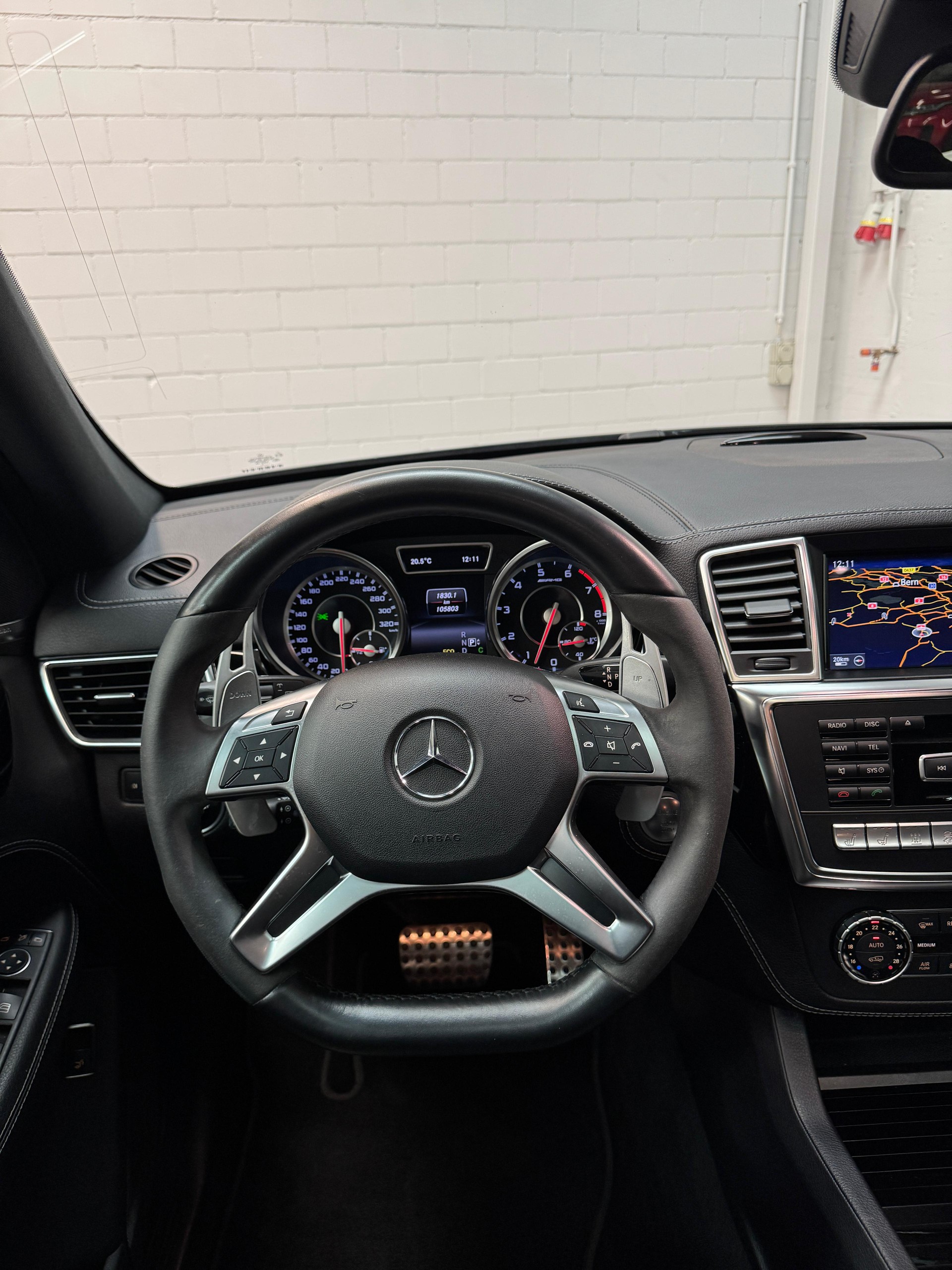 MERCEDES-BENZ ML 63 AMG Executive 4Matic Speedshift All Black Performance-image-17