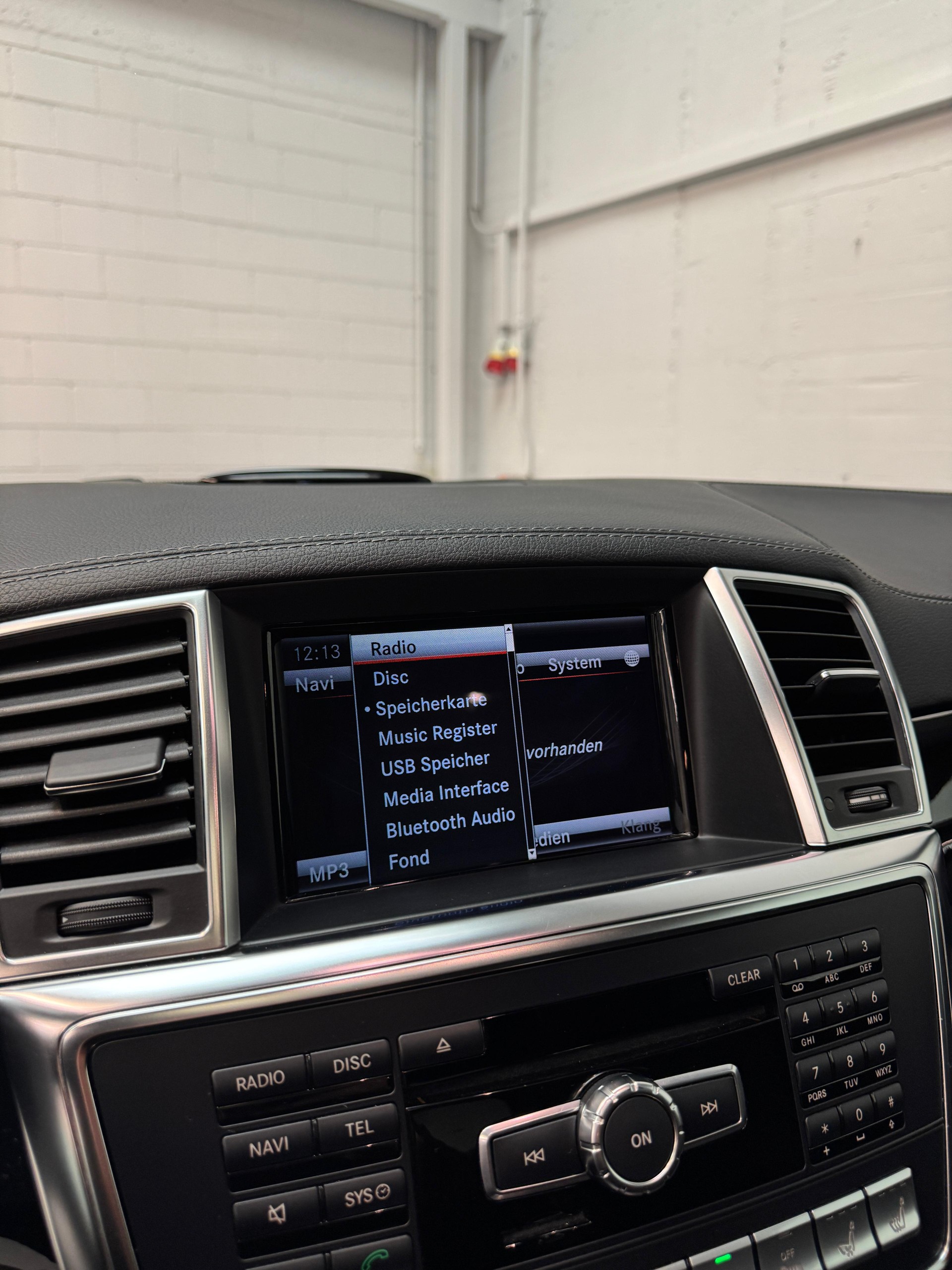 MERCEDES-BENZ ML 63 AMG Executive 4Matic Speedshift All Black Performance-image-24