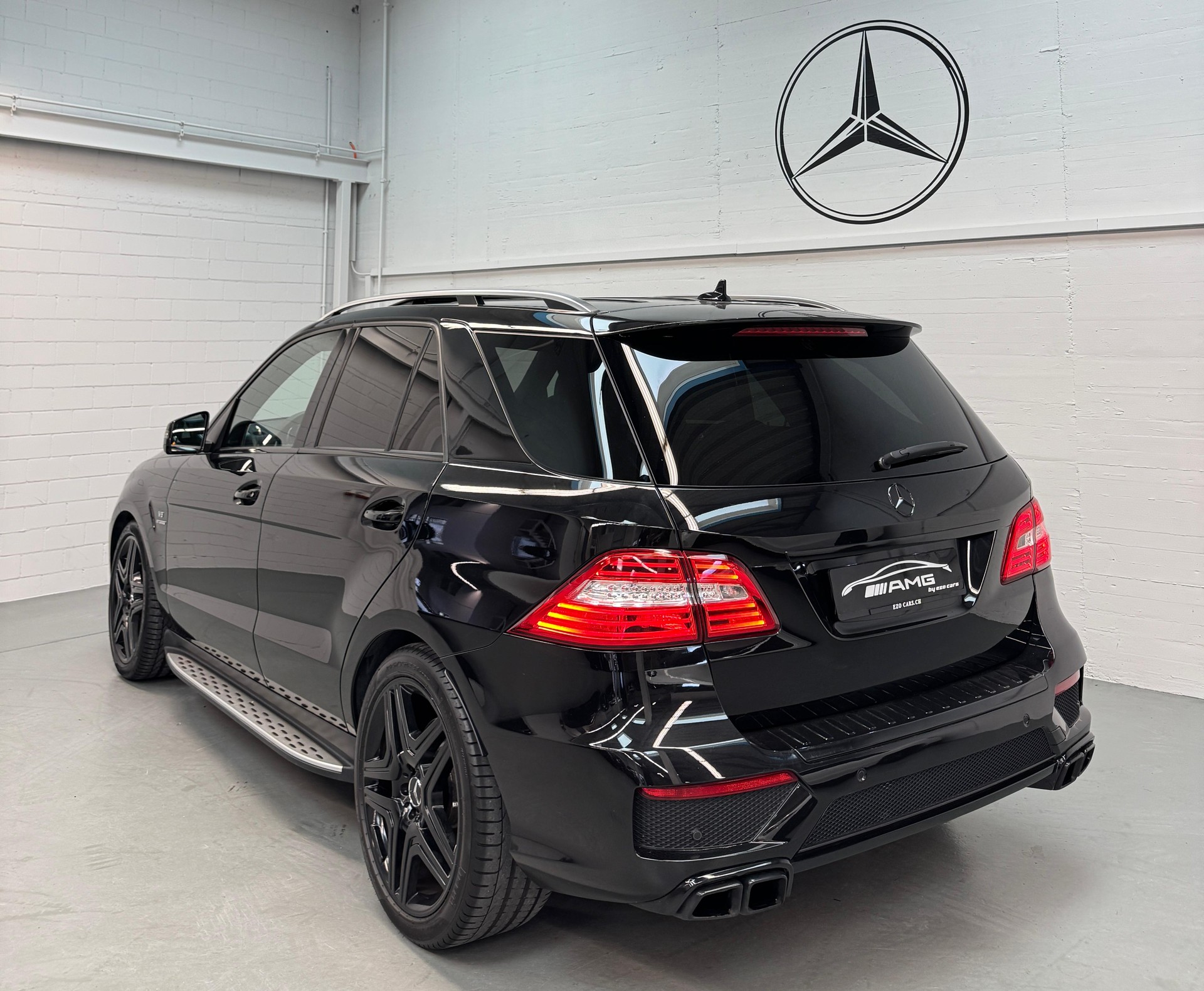 MERCEDES-BENZ ML 63 AMG Executive 4Matic Speedshift All Black Performance-image-7