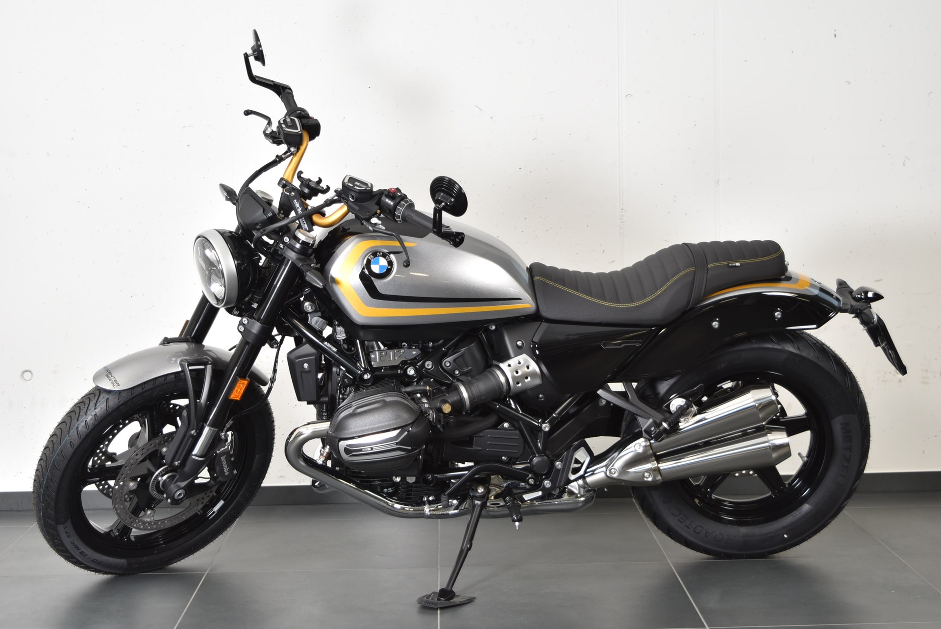BMW R 12-image-0