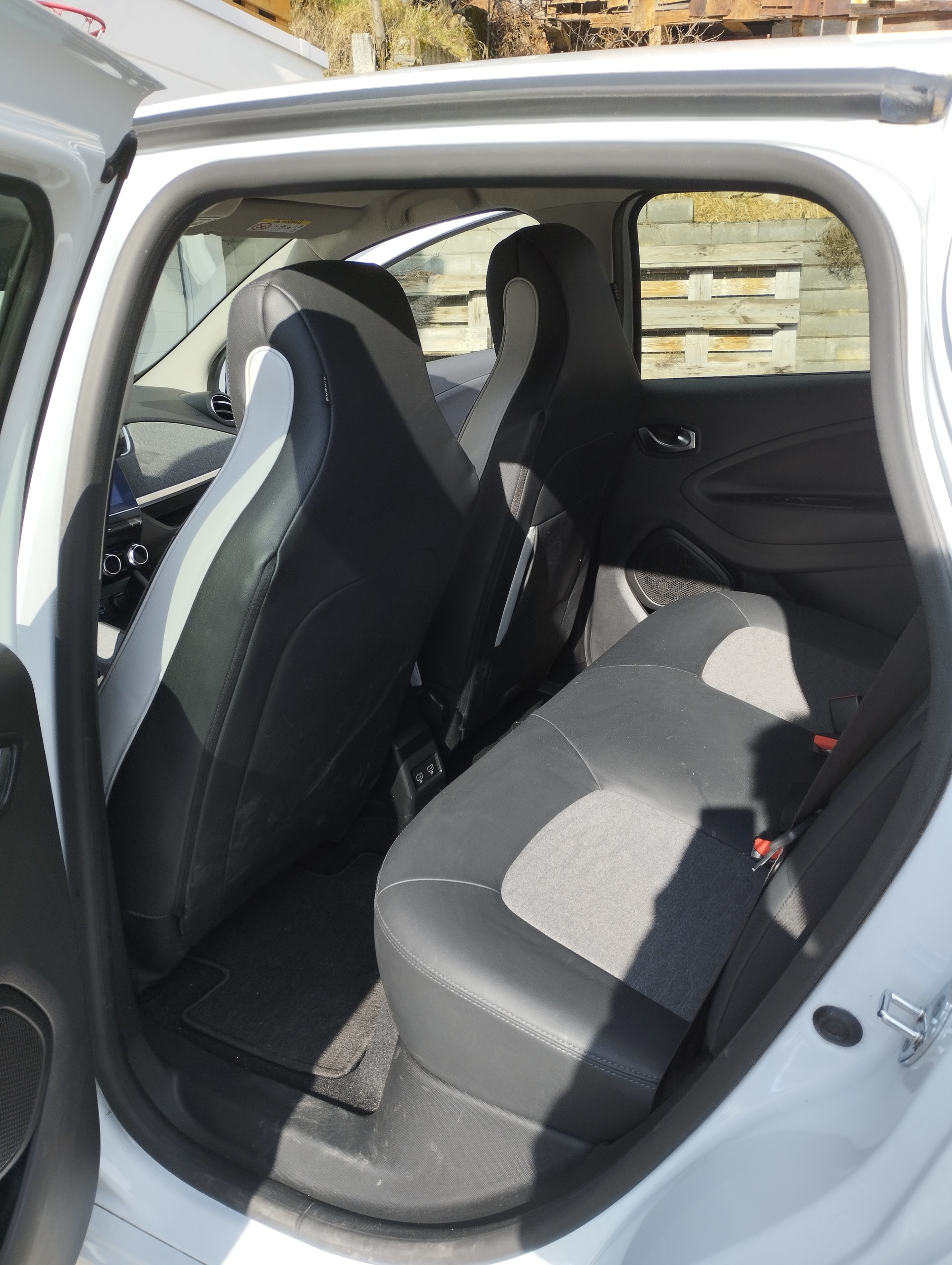 RENAULT Zoe Intens R135 (incl. Batterie)-image-10