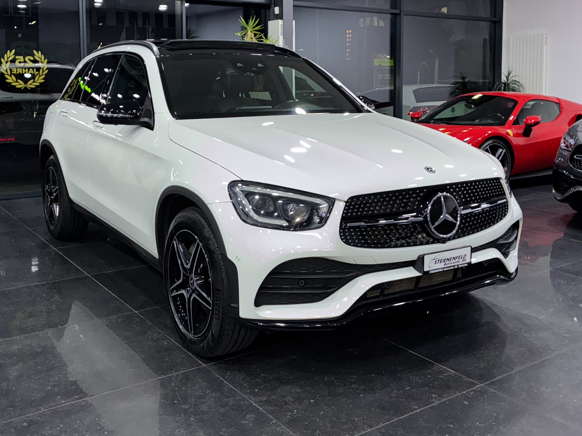 MERCEDES-BENZ GLC 220 d AMG Line 4Matic 9G-Tronic-image-2