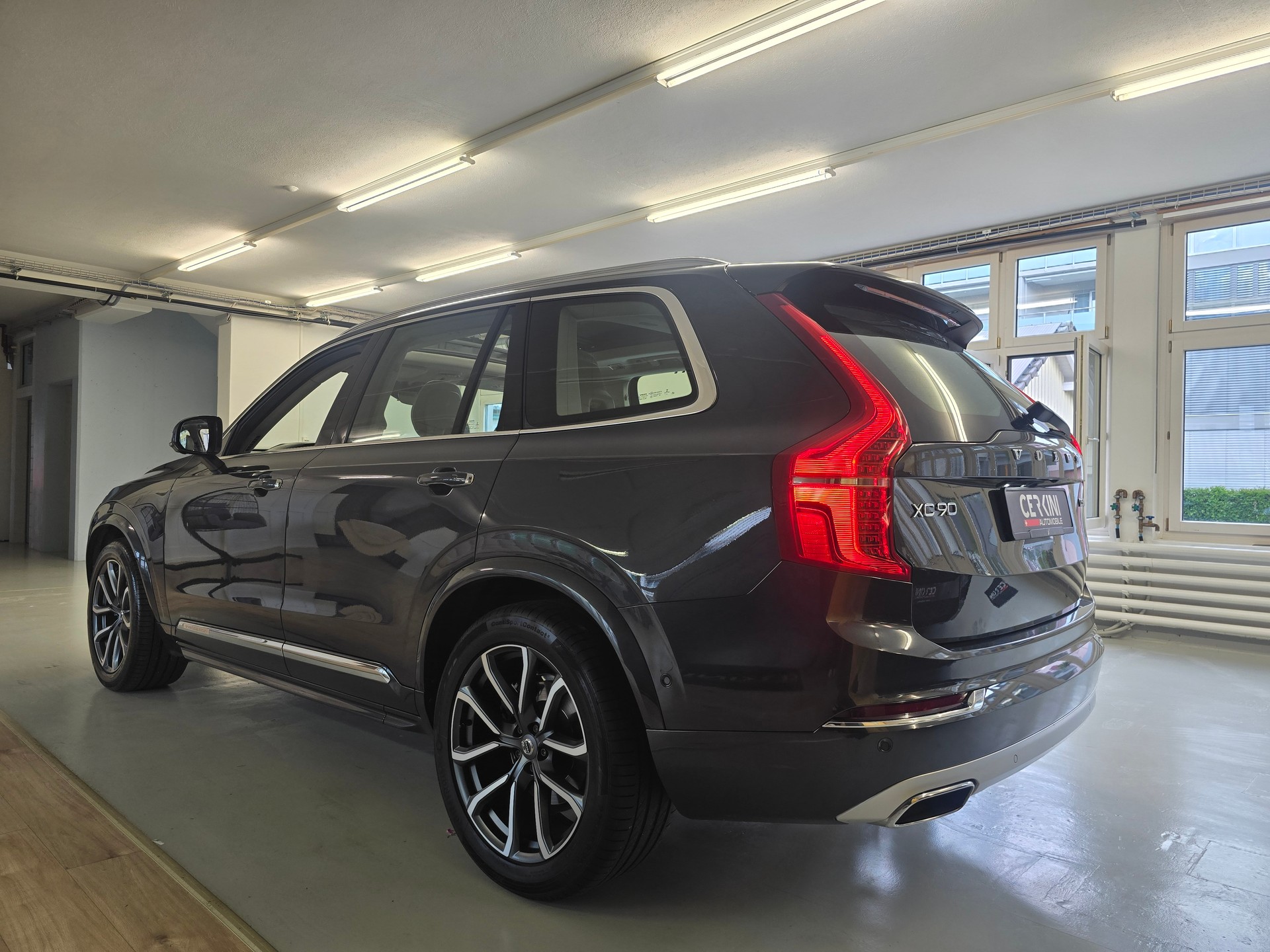 VOLVO XC90 D5 AWD Inscription Geartronic-image-14