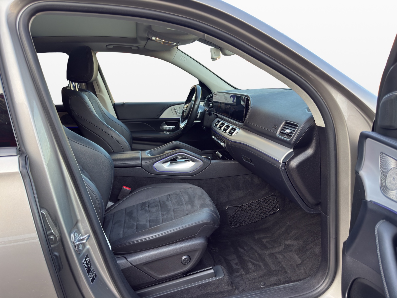 MERCEDES-BENZ GLE 300 d 4Matic AMG Line 9G-Tronic-image-14