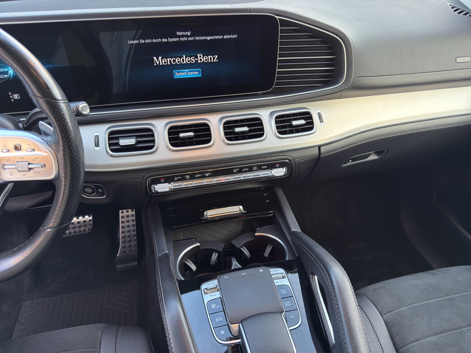 MERCEDES-BENZ GLE 300 d 4Matic AMG Line 9G-Tronic-image-12