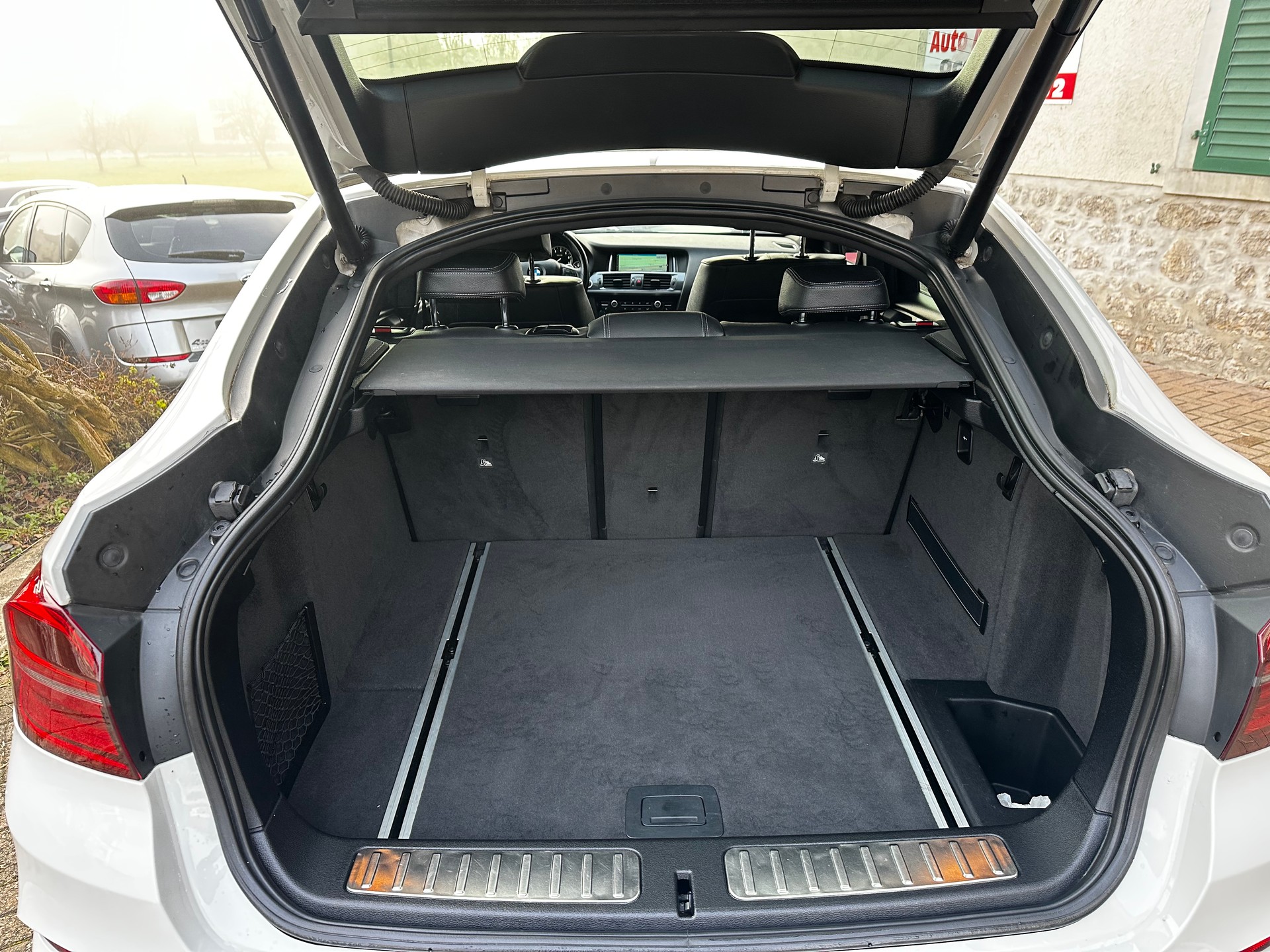 BMW X4 xDrive 20i M-Sportpaket Steptronic-image-10