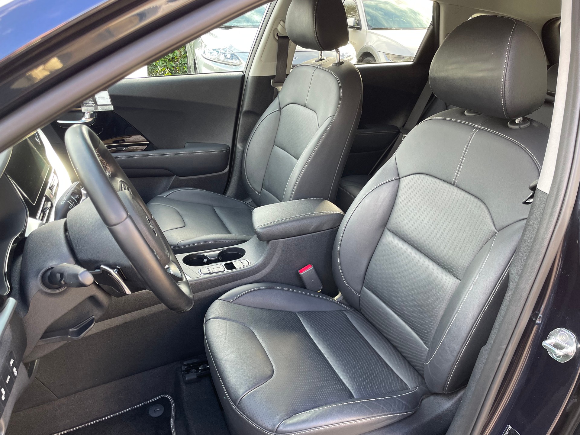 KIA Niro 1.6GDi Plug-in Hybrid DCT-image-10