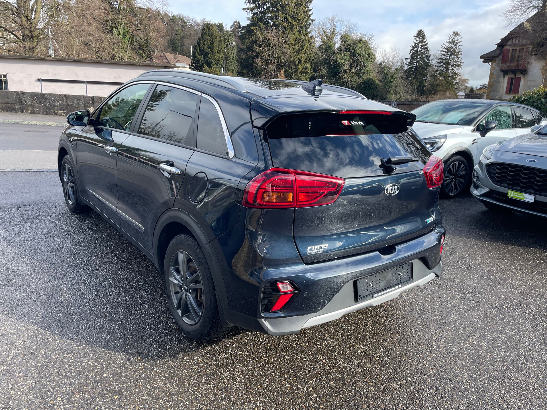 KIA Niro 1.6GDi Plug-in Hybrid DCT-image-4