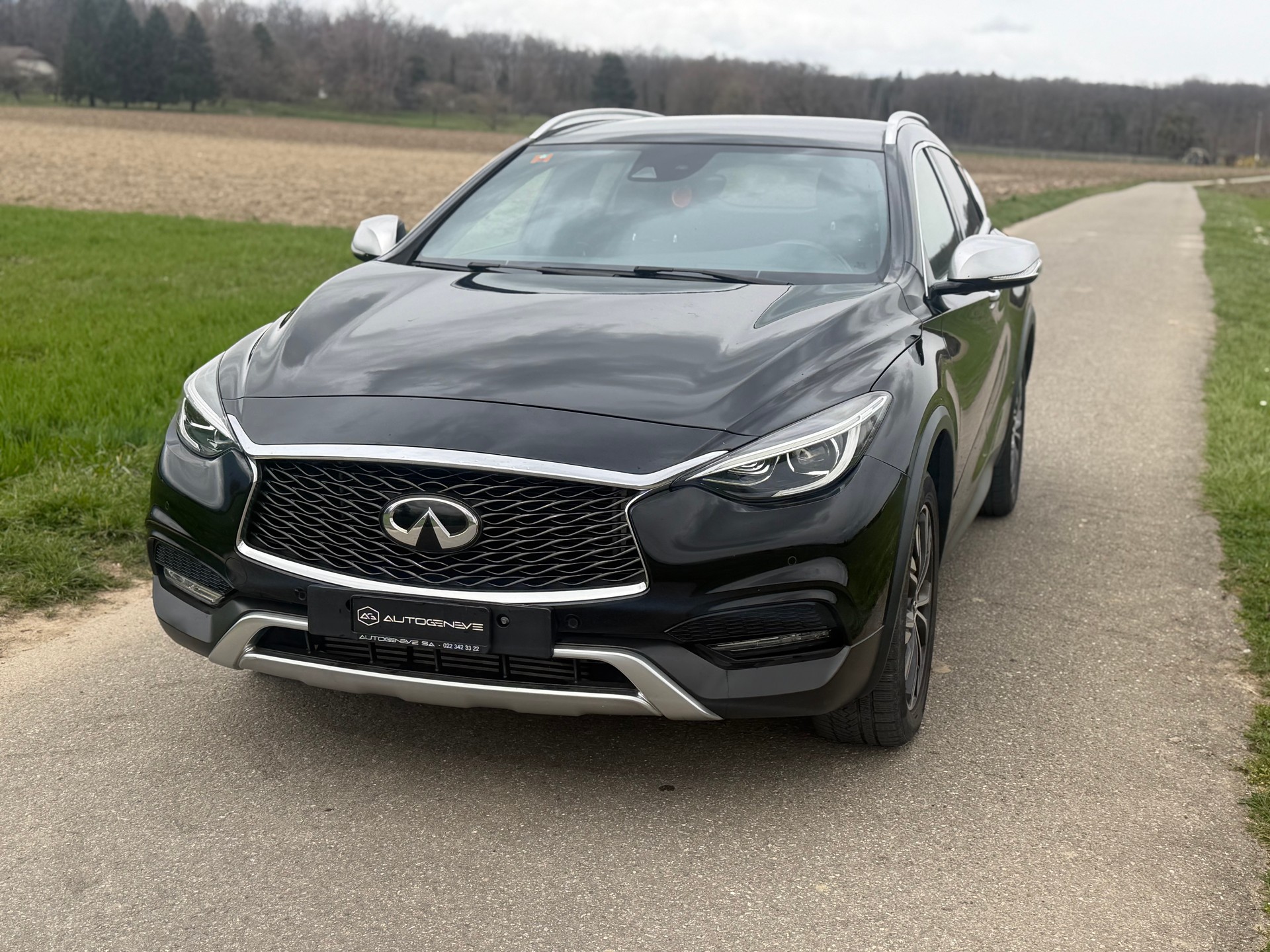 INFINITI QX30 2.2d Luxe Tech DCT AWD-image-10