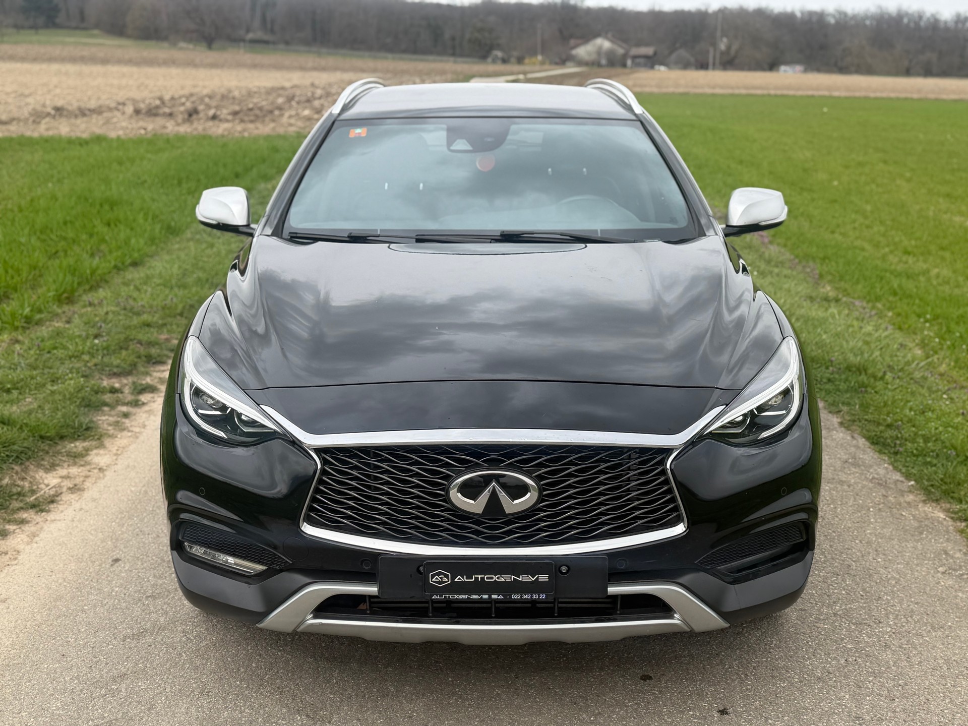 INFINITI QX30 2.2d Luxe Tech DCT AWD-image-11