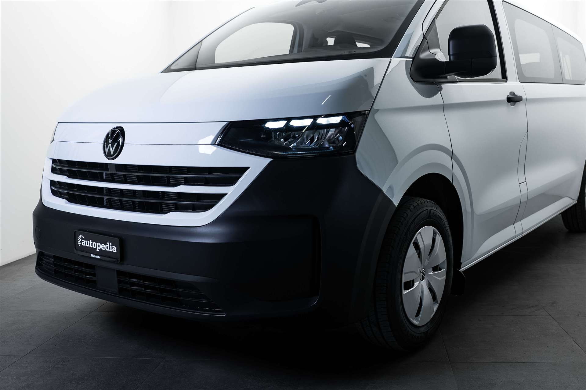 VW Caravelle 2.0 TDi 8-Plätzer HIT-Preis-showroom-element-1