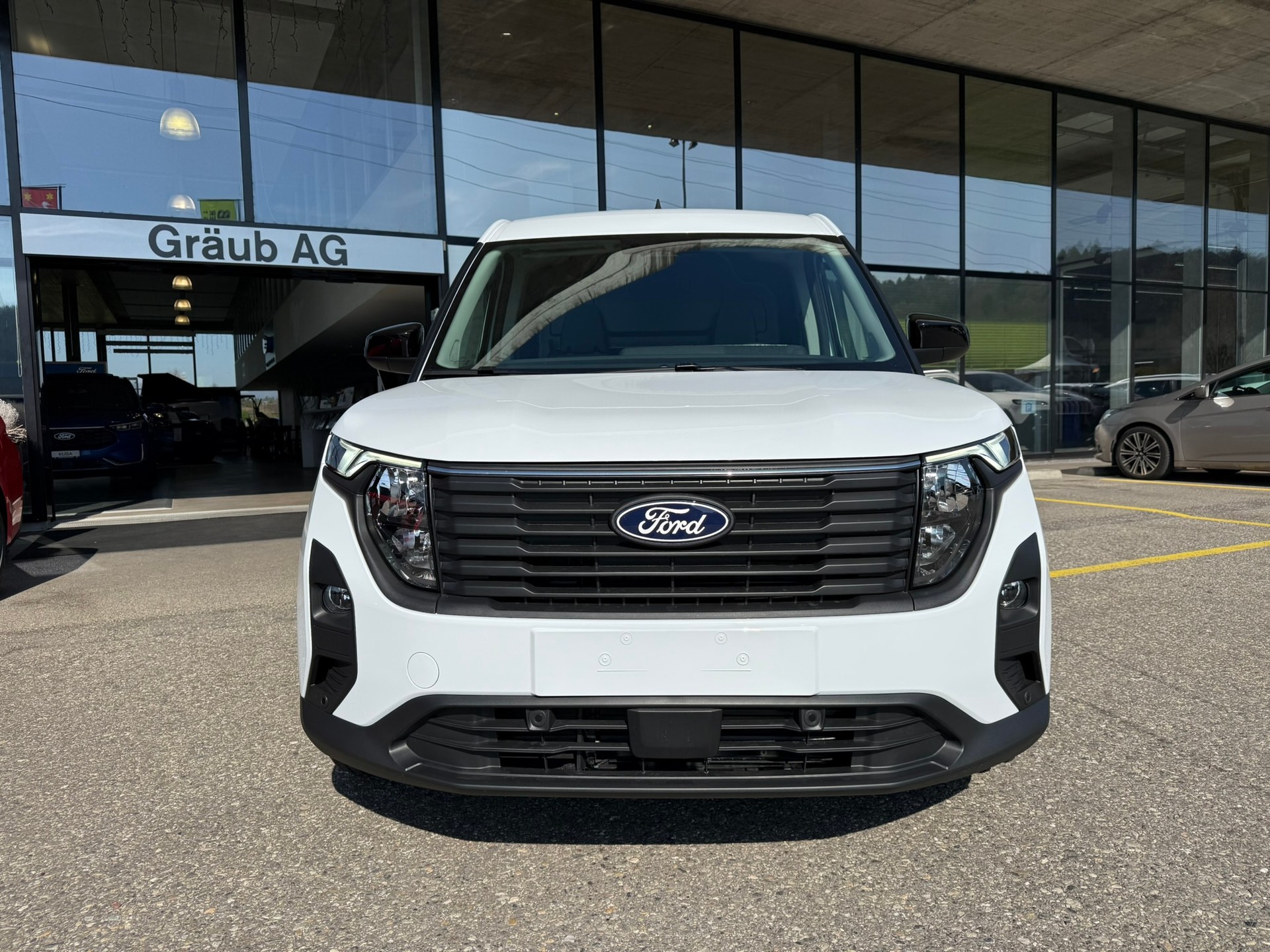 FORD Transit Courier Van 1.0 EcoBoost Limited Automat-showroom-element-1