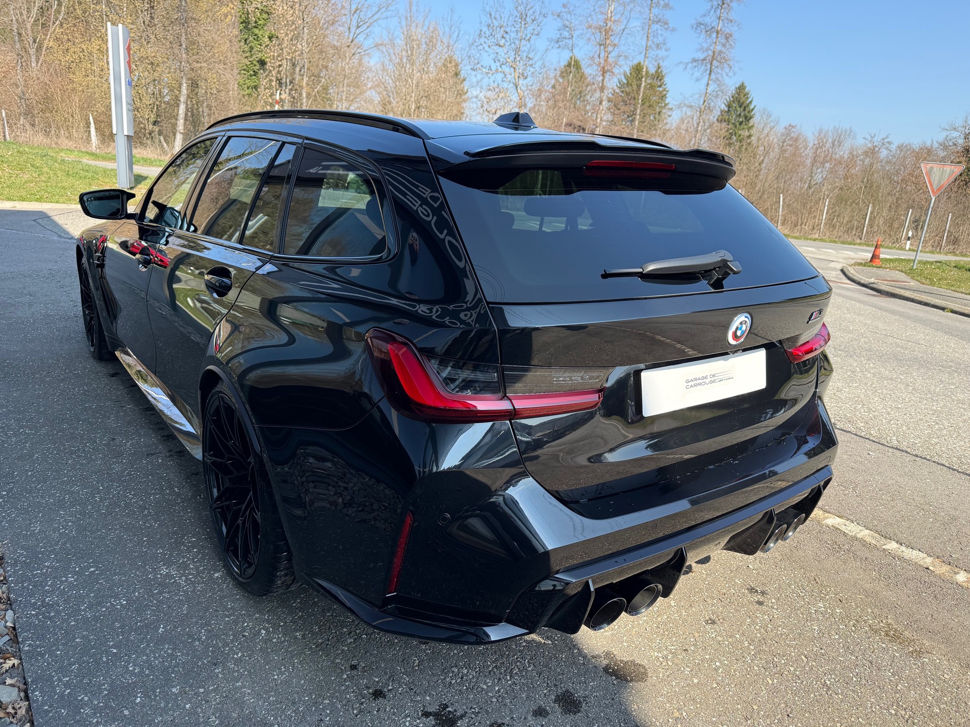 BMW M3 Touring xDrive Competition M Pack Carbon / Ceramic-image-3