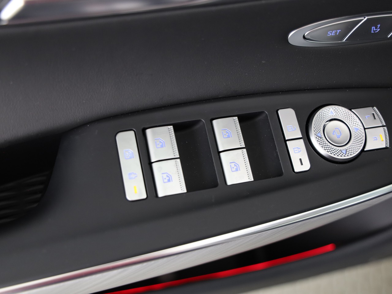 GENESIS GV70 Electrified Sport kWh 77,4 AWD-image-12