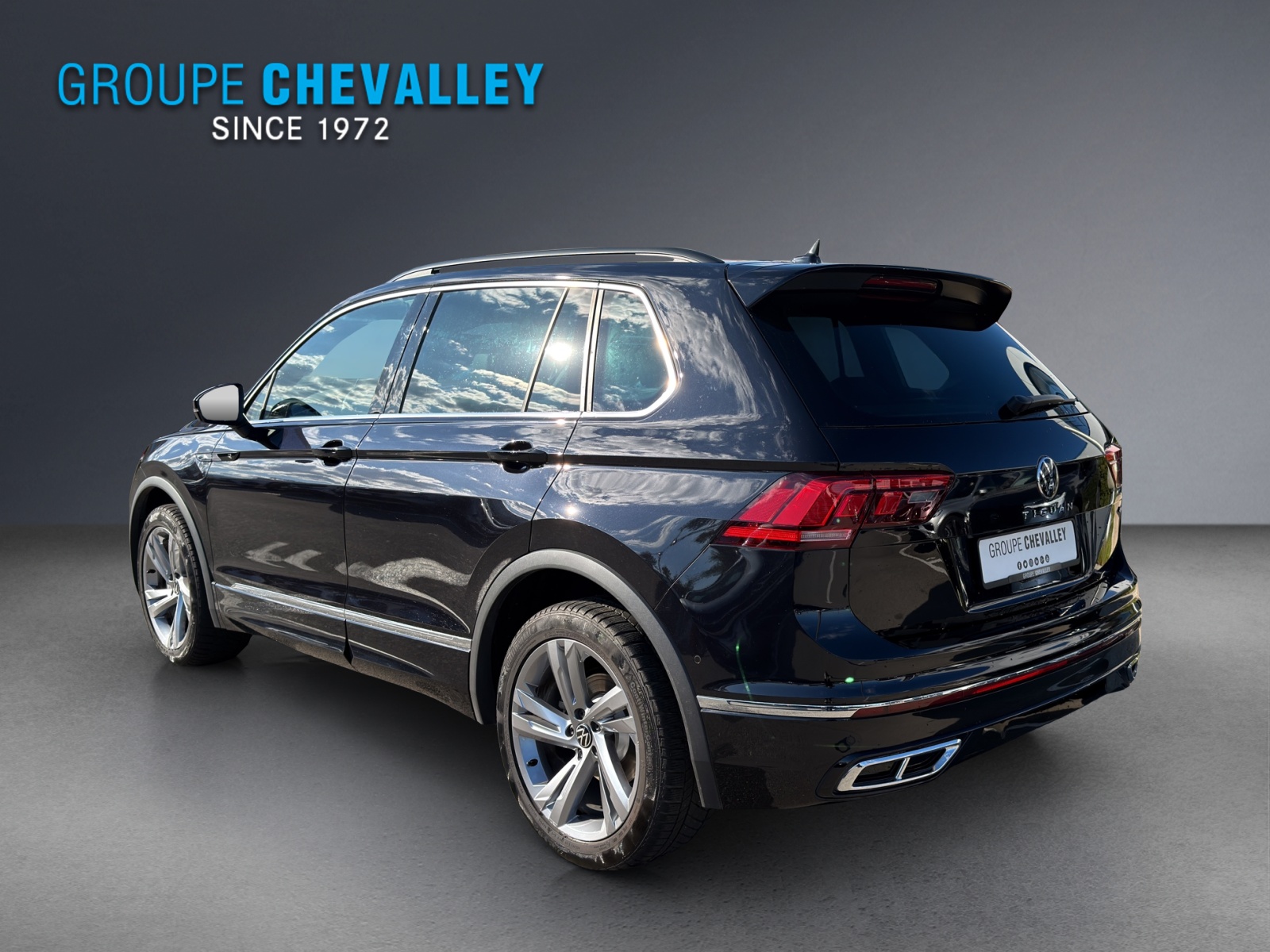 VW Tiguan 2.0TSI R-Line 4Motion DSG-showroom-element-3